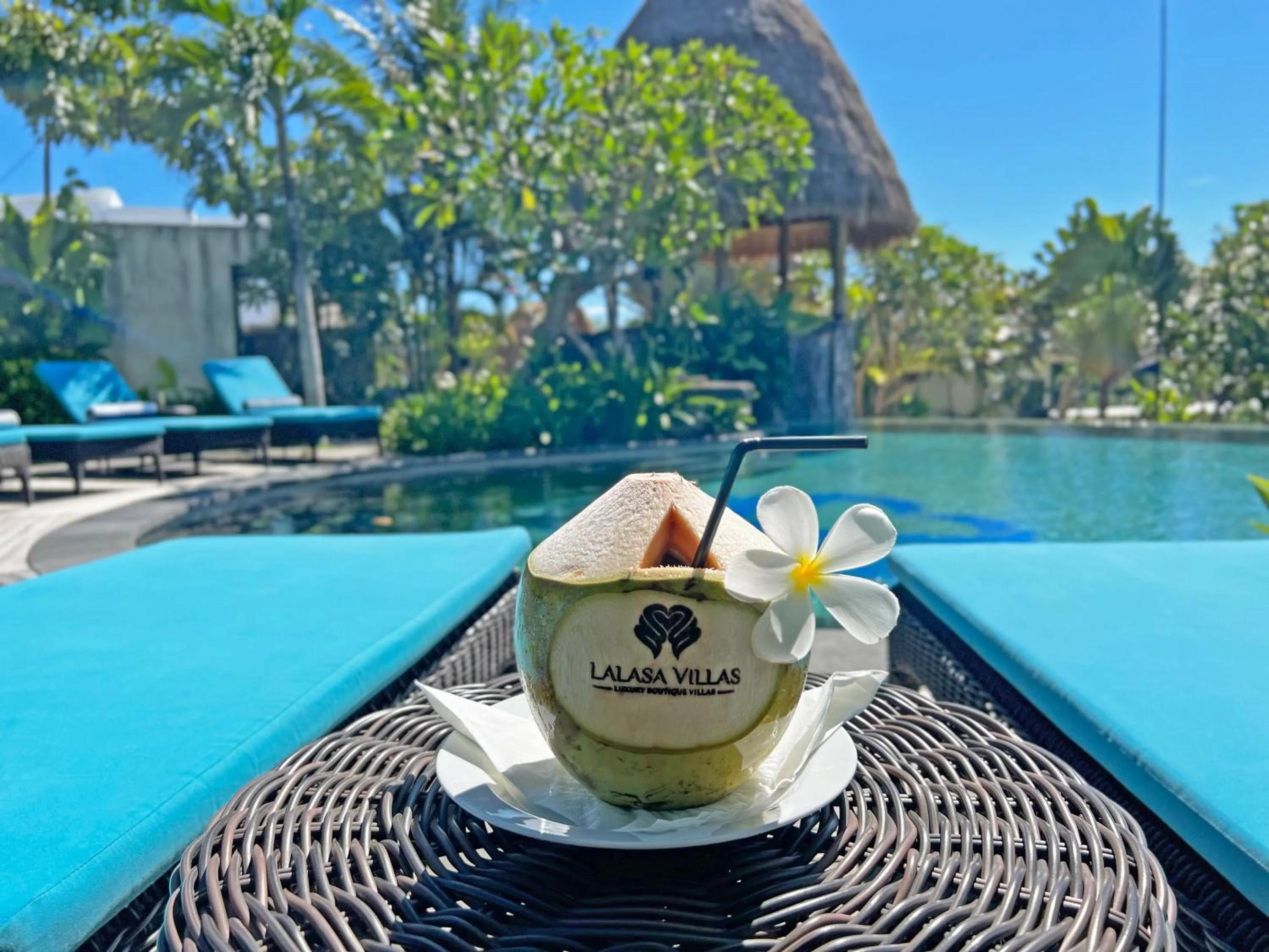 Food and drinks in Lalasa Villas Canggu