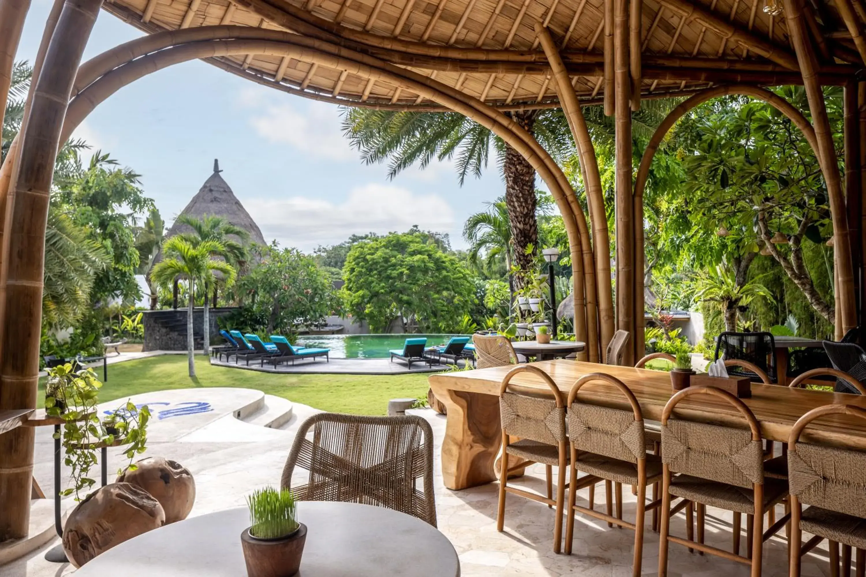 Restaurant/places to eat in Lalasa Villas Canggu Restaurant/places to eat in Lalasa Villas Canggu