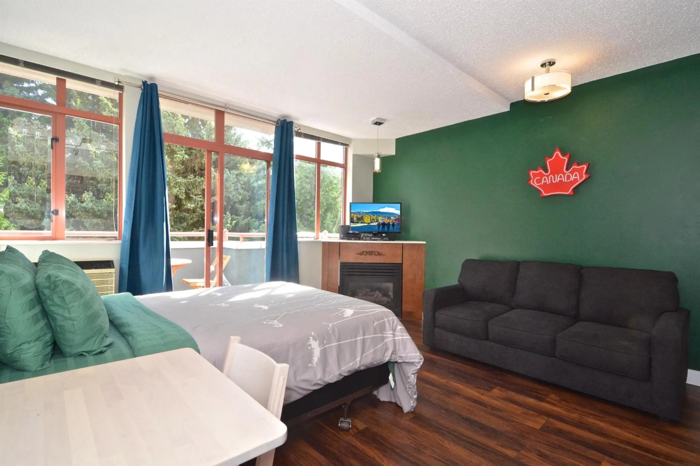 Bed in Alpenglow Lodge by Bill