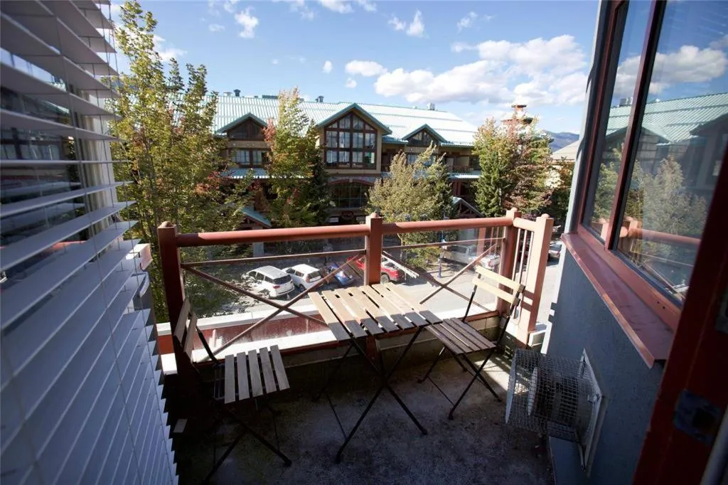 Balcony/Terrace in Alpenglow Lodge by Bill