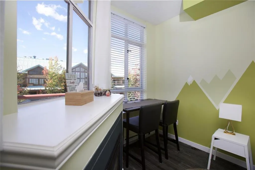 Alpenglow Lodge by Bill