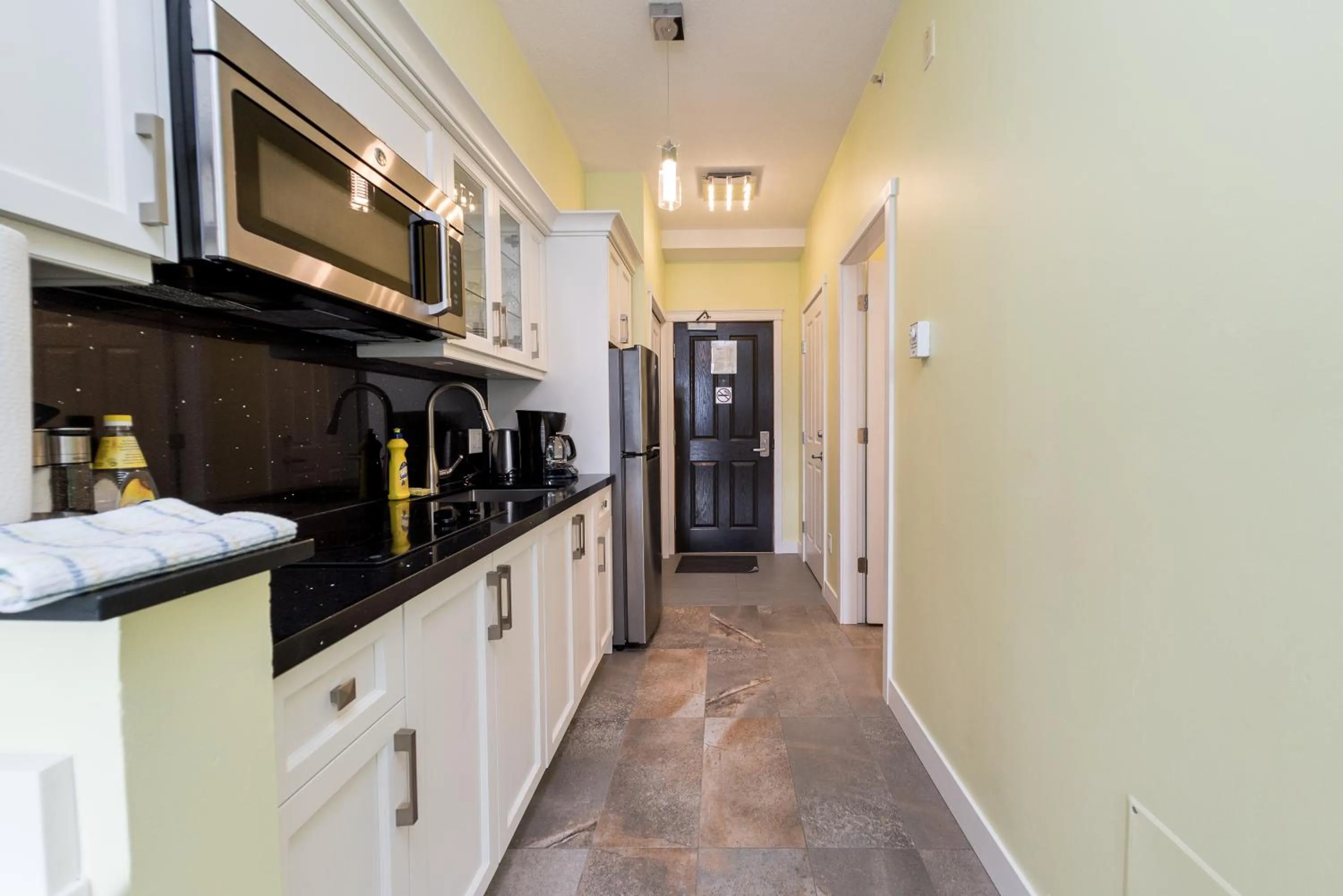 Alpenglow Lodge by Bill