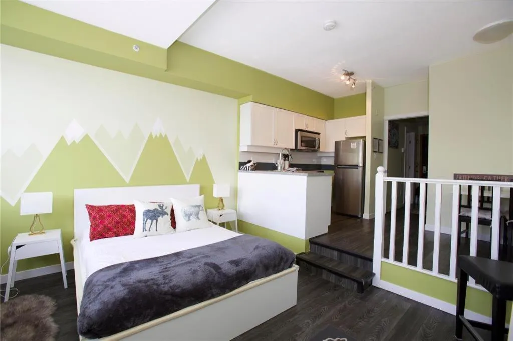 Bed in Alpenglow Lodge by Bill