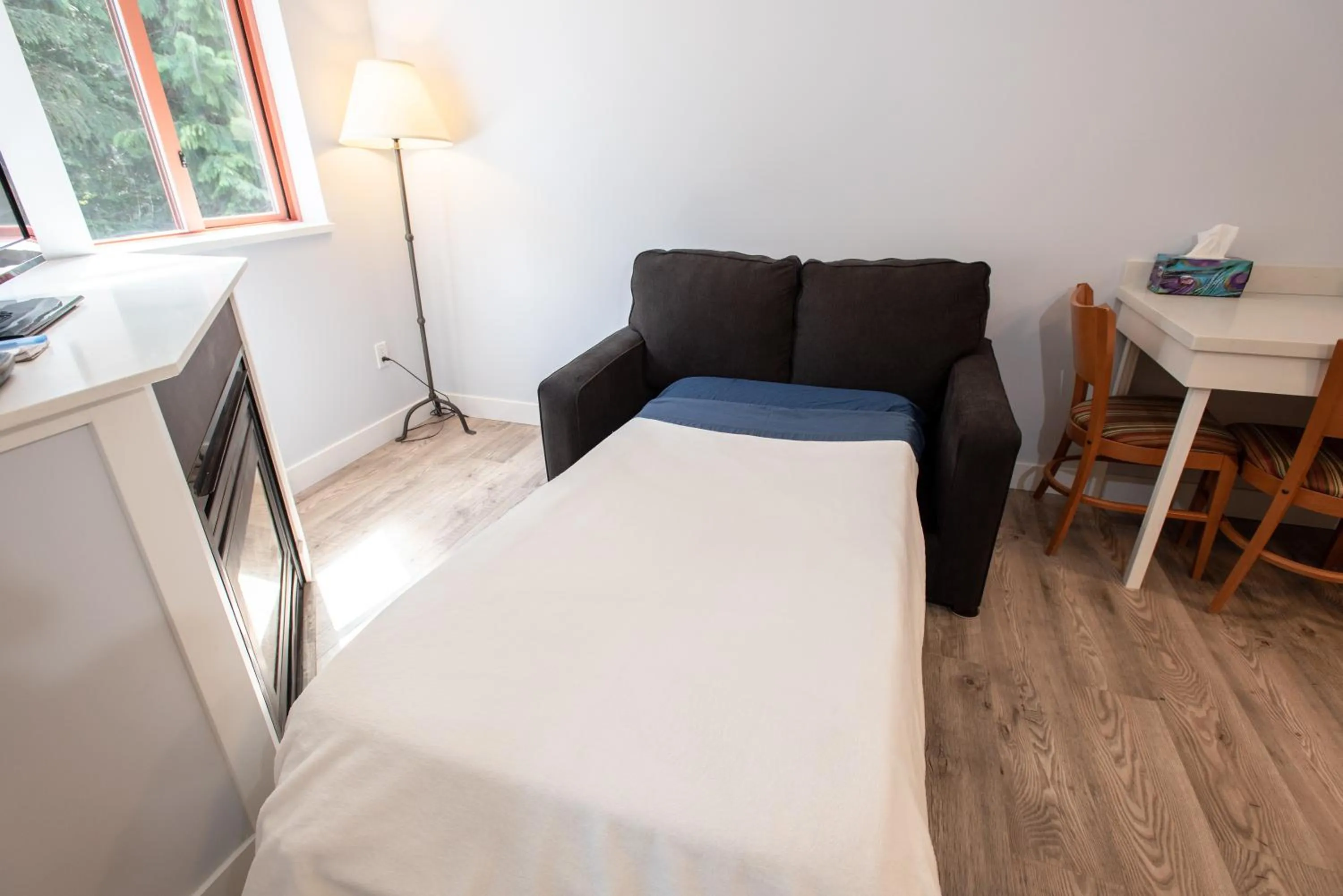 Bed in Alpenglow Lodge by Bill