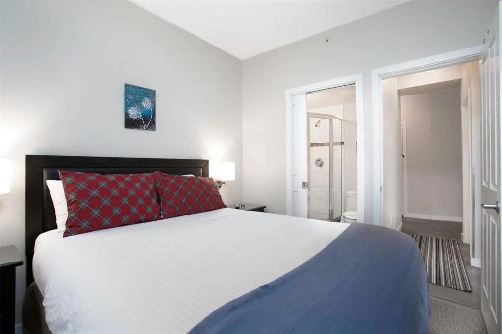 Bed in Alpenglow Lodge by Bill