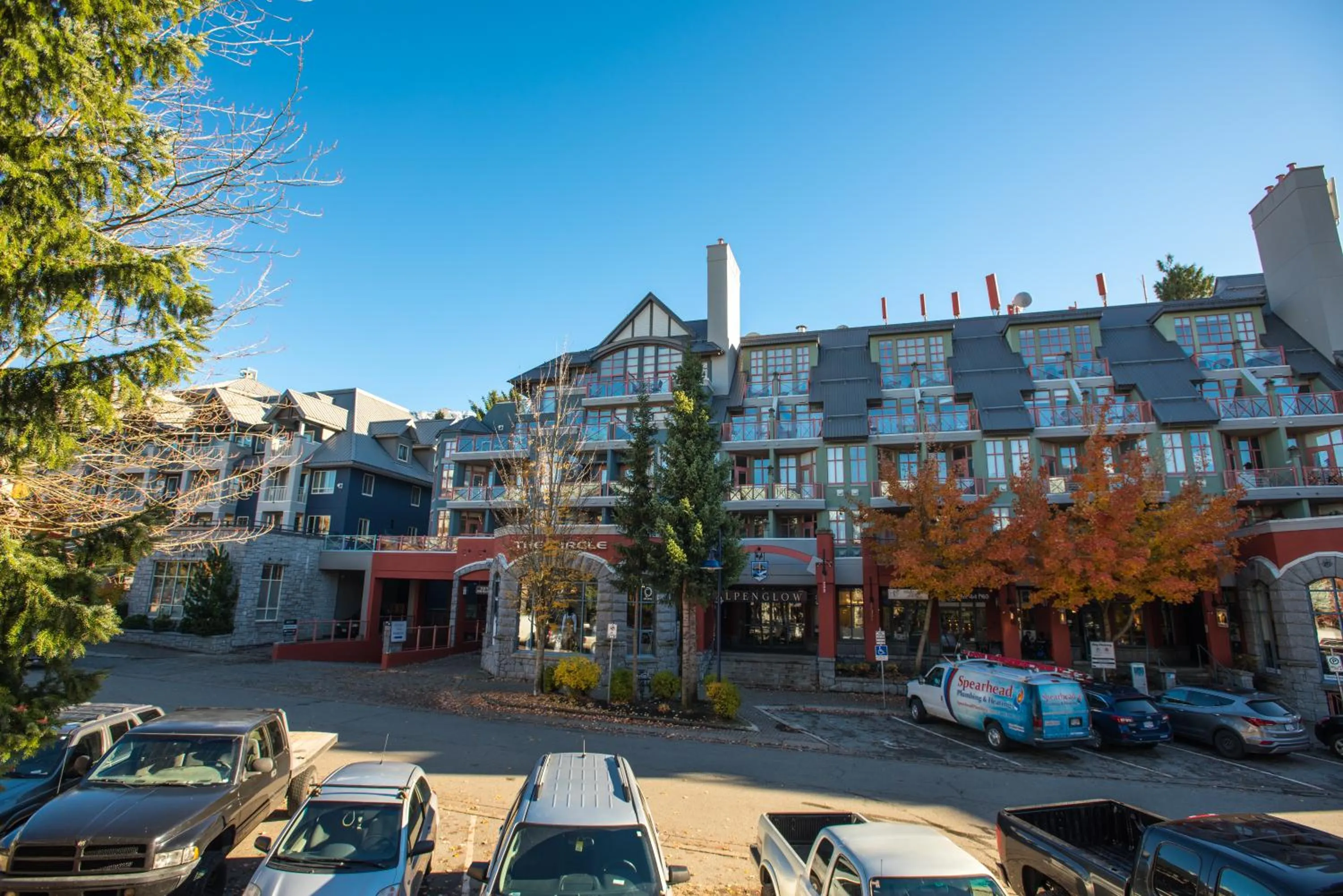 Alpenglow Lodge by Bill