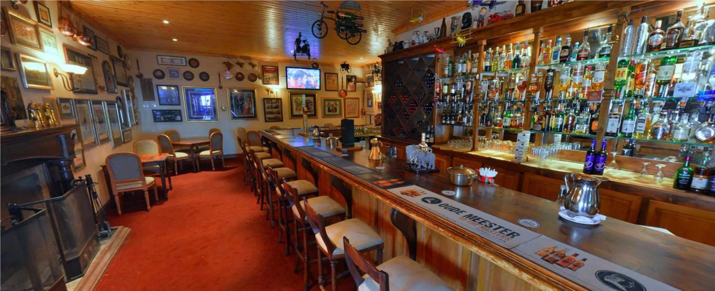 Lounge or bar in Magoebaskloof Hotel