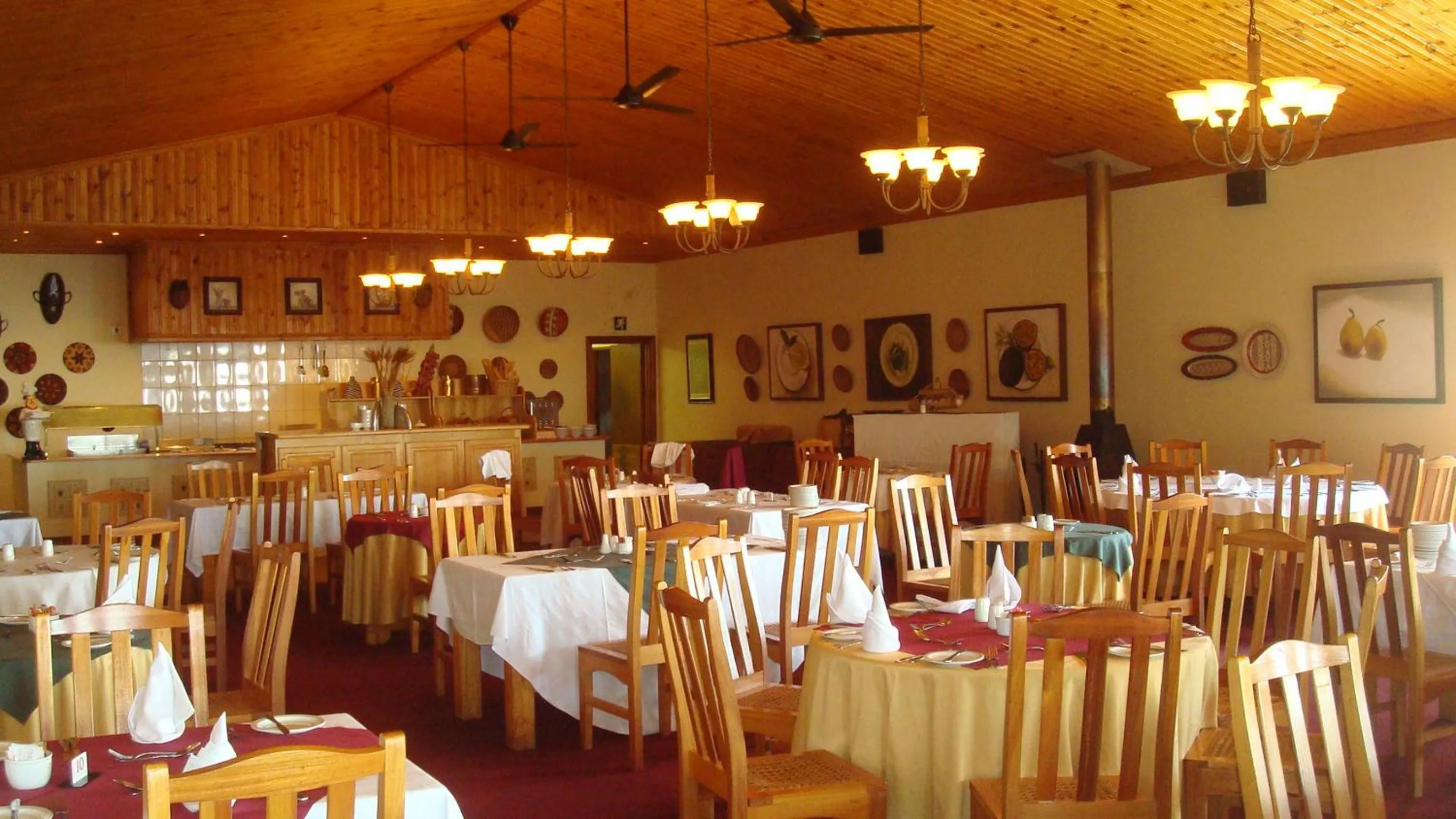 Restaurant/places to eat in Magoebaskloof Hotel