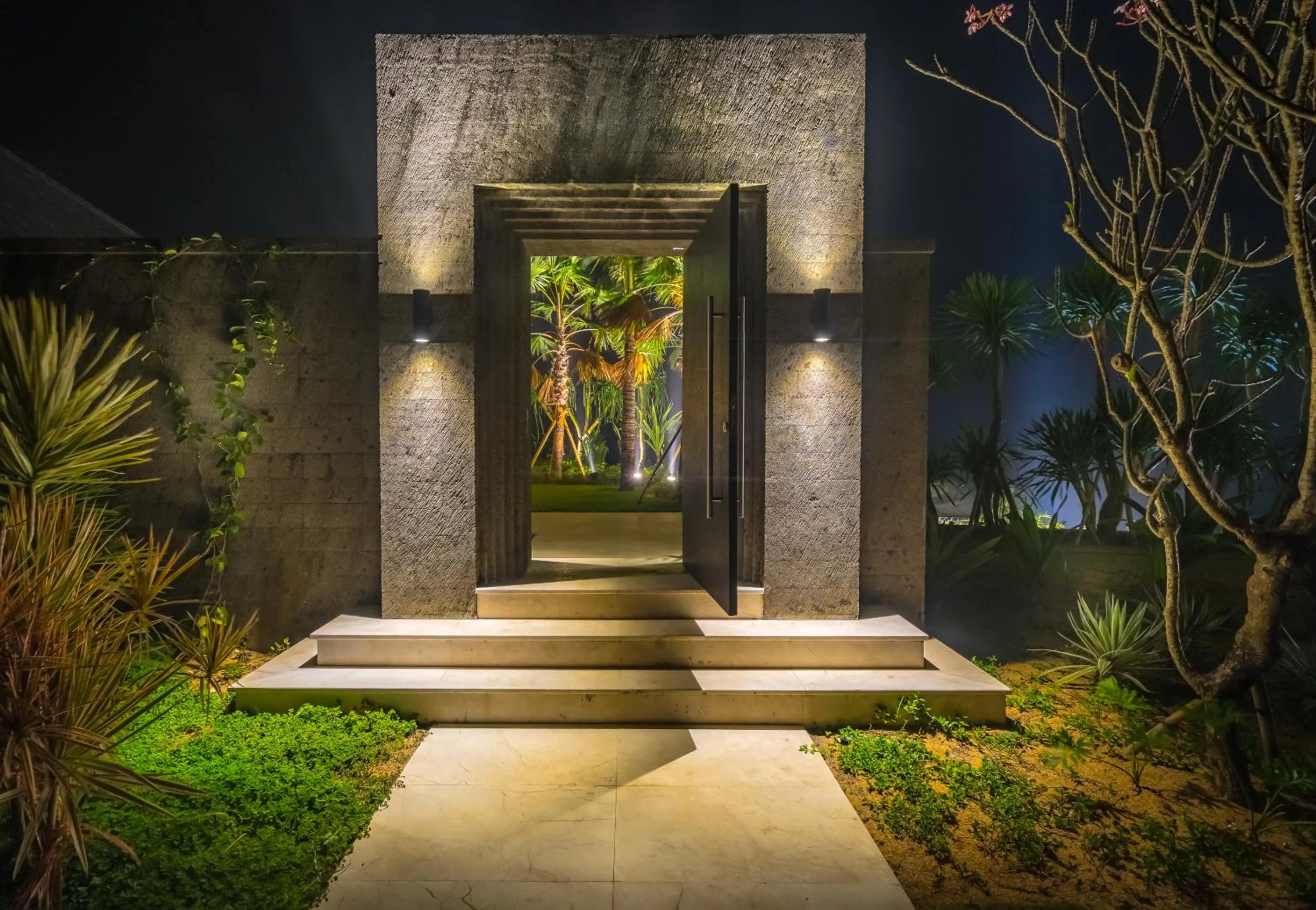 Area and facilities in The Edge Bali