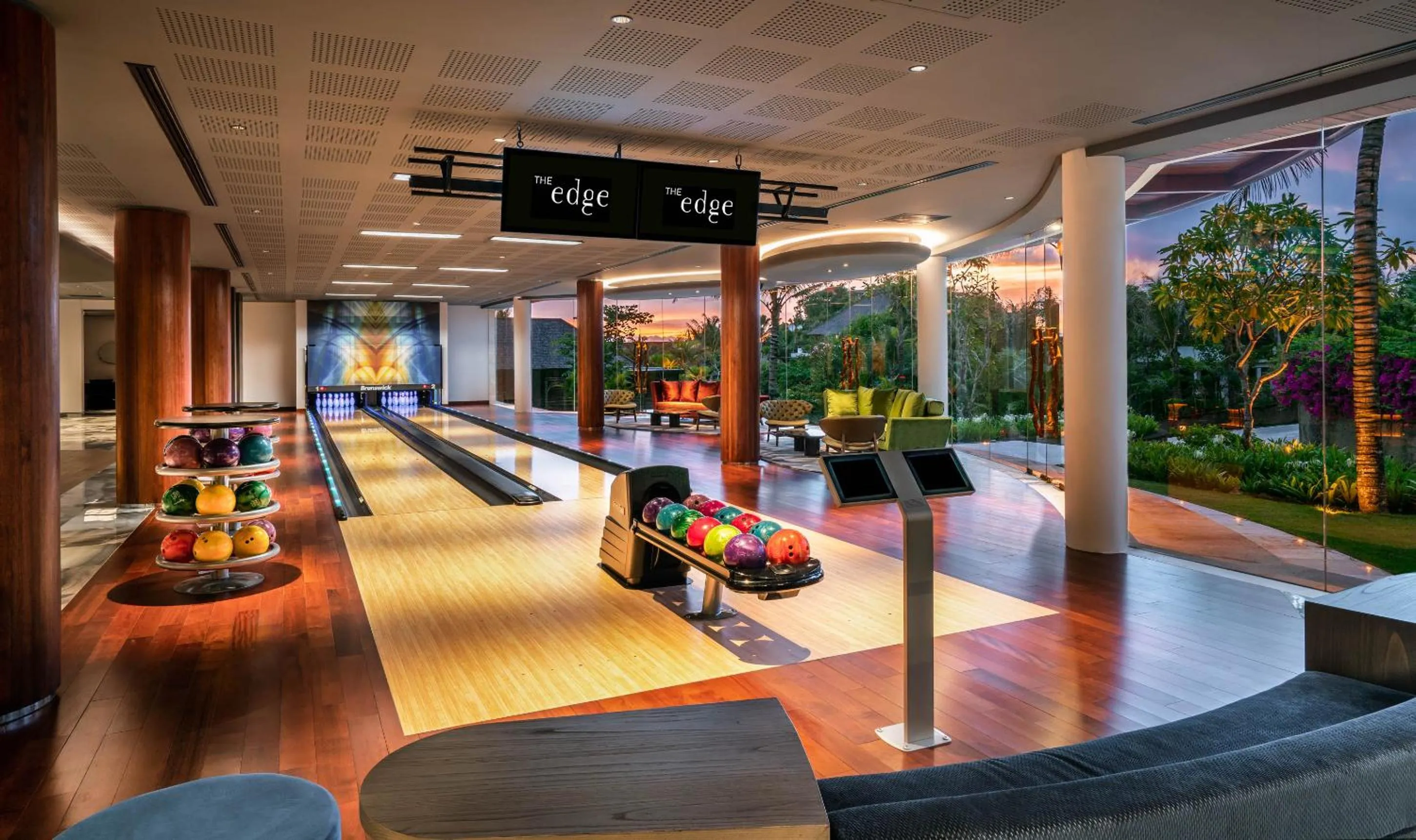Bowling in The Edge Bali