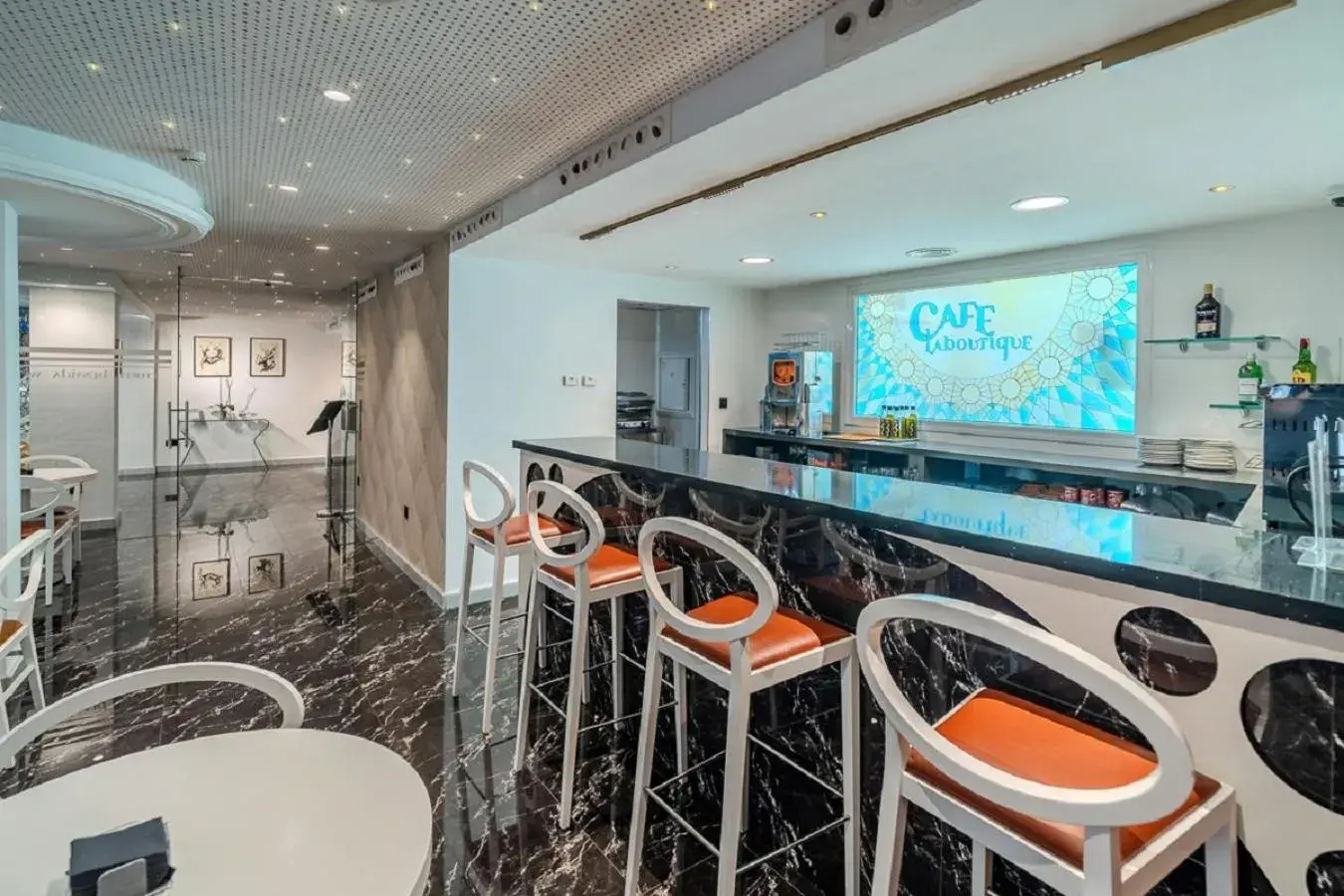 Restaurant/places to eat in La Boutique Puerta Osario Restaurant/places to eat in La Boutique Puerta Osario