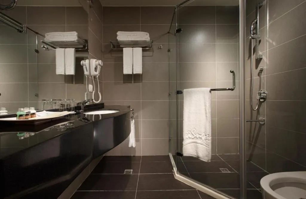 Shower in Taisugar Hotel Taipei