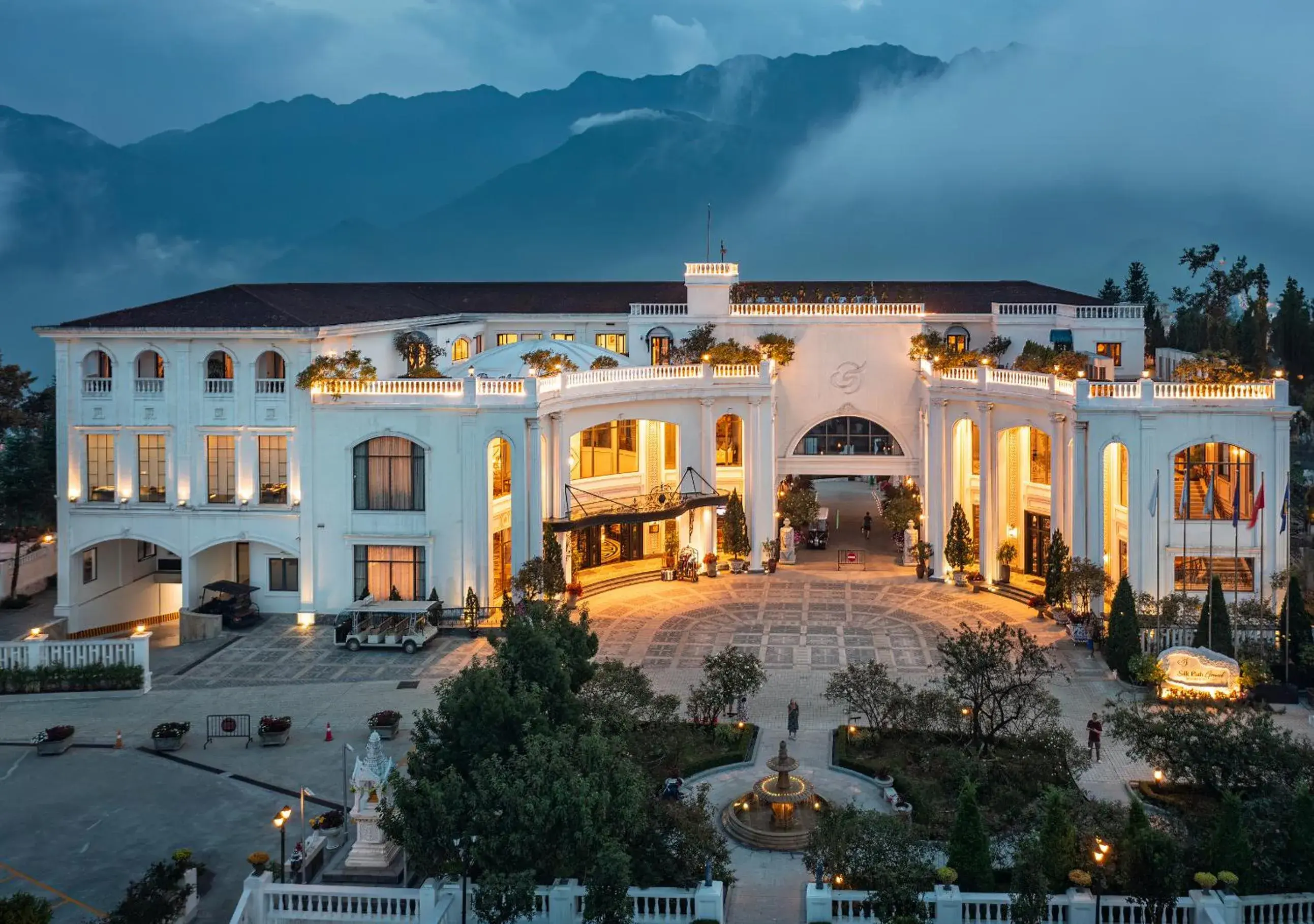 Property building in Silk Path Grand Sapa Resort & Spa Property building in Silk Path Grand Sapa Resort & Spa