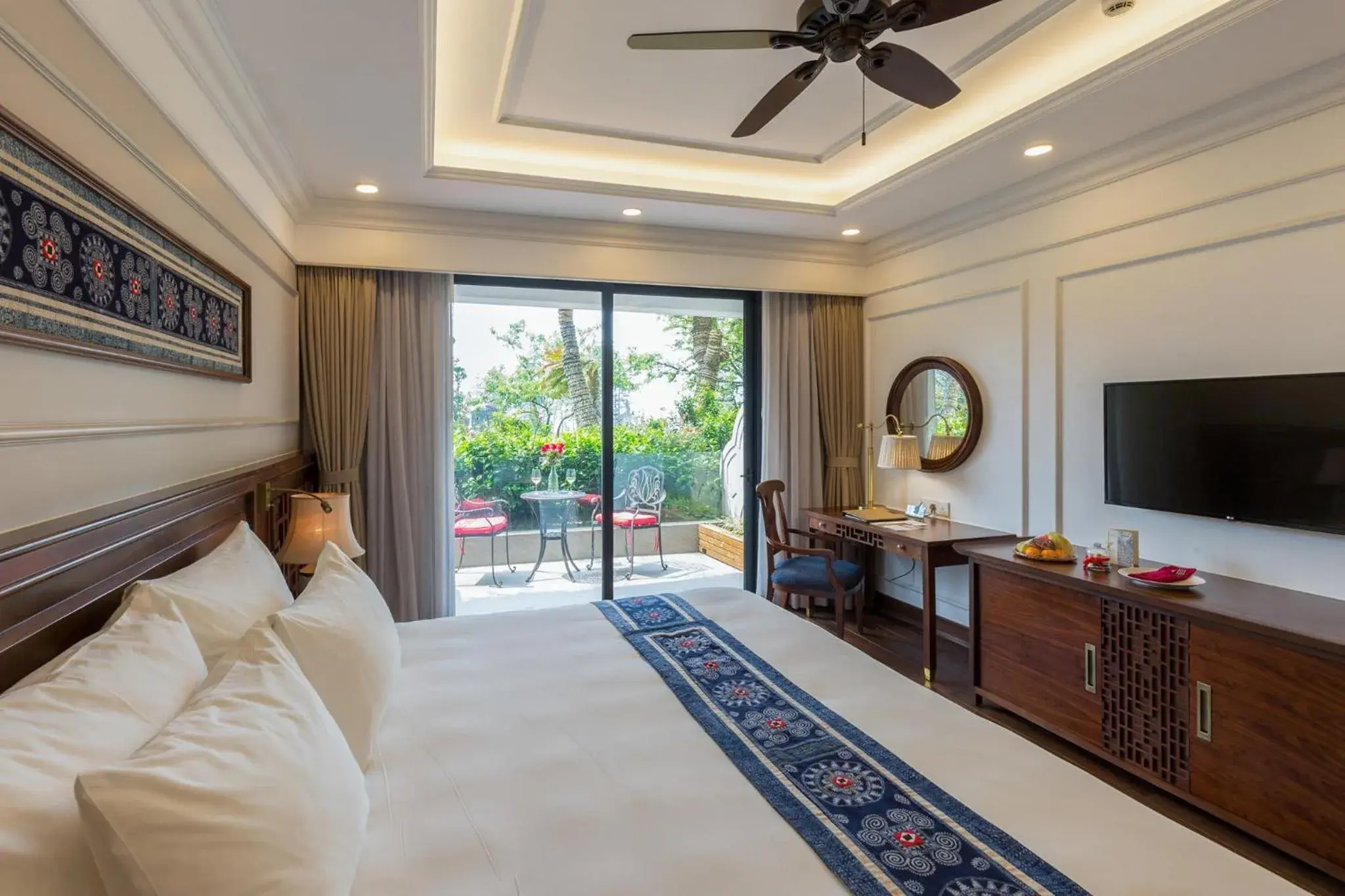 Bedroom, Bed in Silk Path Grand Sapa Resort & Spa Bedroom, Bed in Silk Path Grand Sapa Resort & Spa