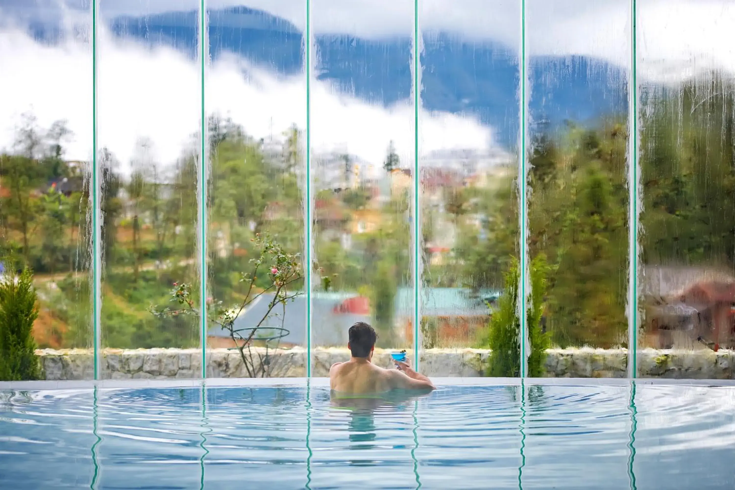 Swimming pool in Silk Path Grand Sapa Resort & Spa Swimming pool in Silk Path Grand Sapa Resort & Spa