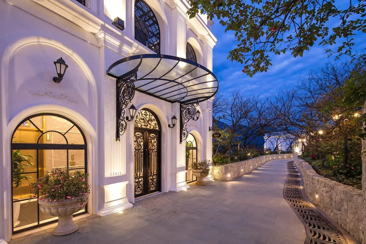 Facade/entrance in Silk Path Grand Sapa Resort & Spa Facade/entrance in Silk Path Grand Sapa Resort & Spa