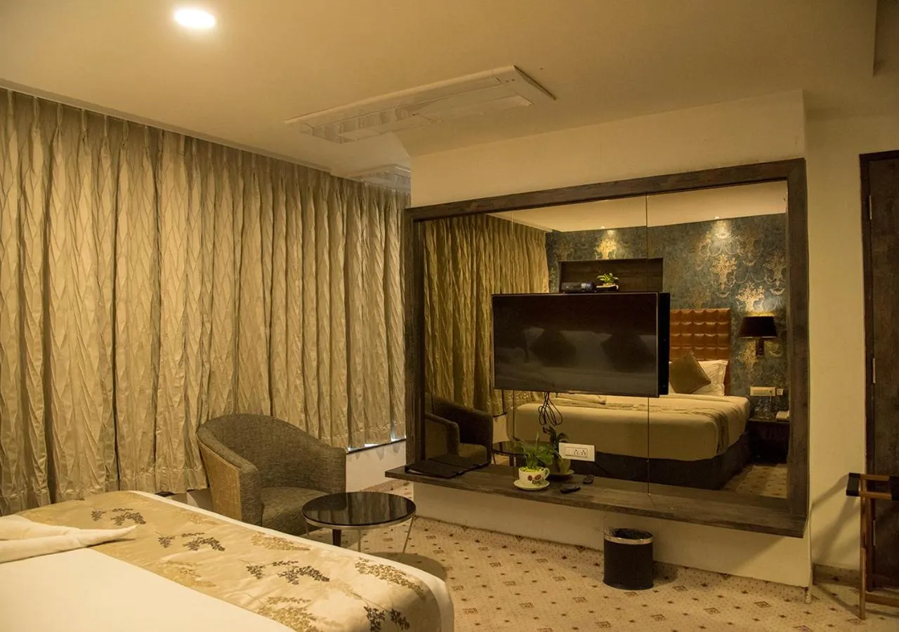 Bedroom, Bed in Regenta Central Hotel & Convention Centre Nagpur