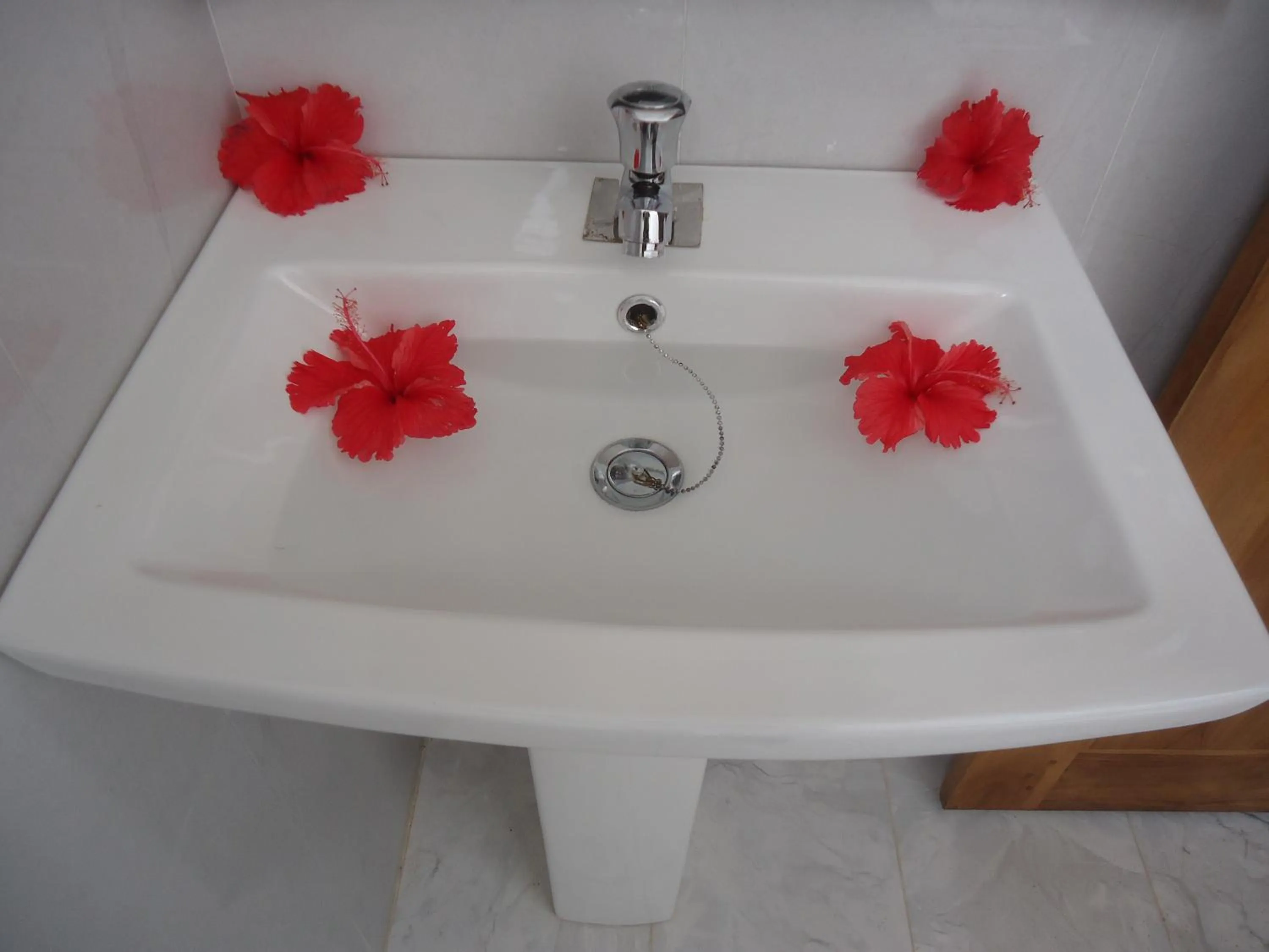 Bathroom in Hiriketiya White House