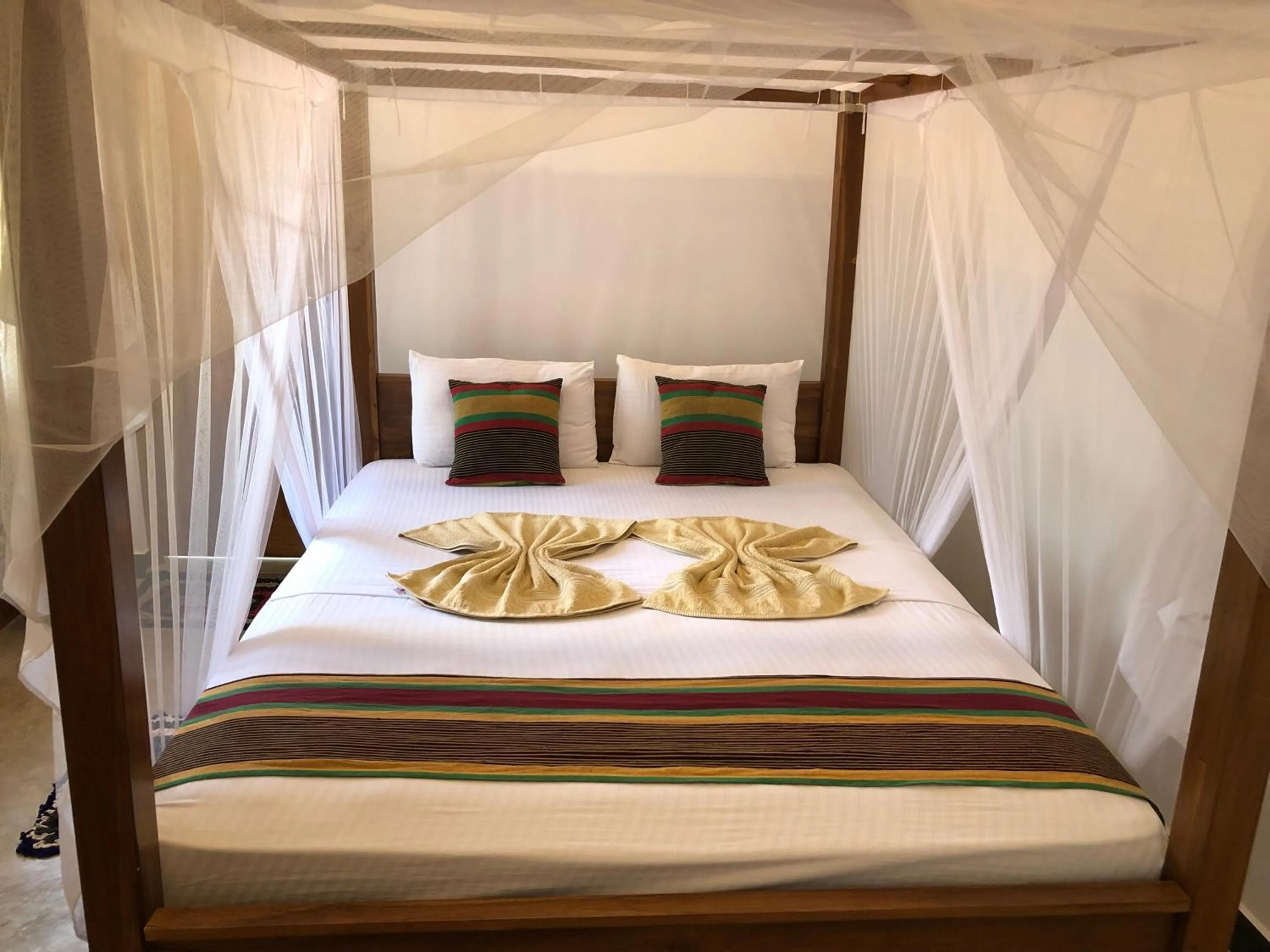 Bedroom, Bed in Hiriketiya White House