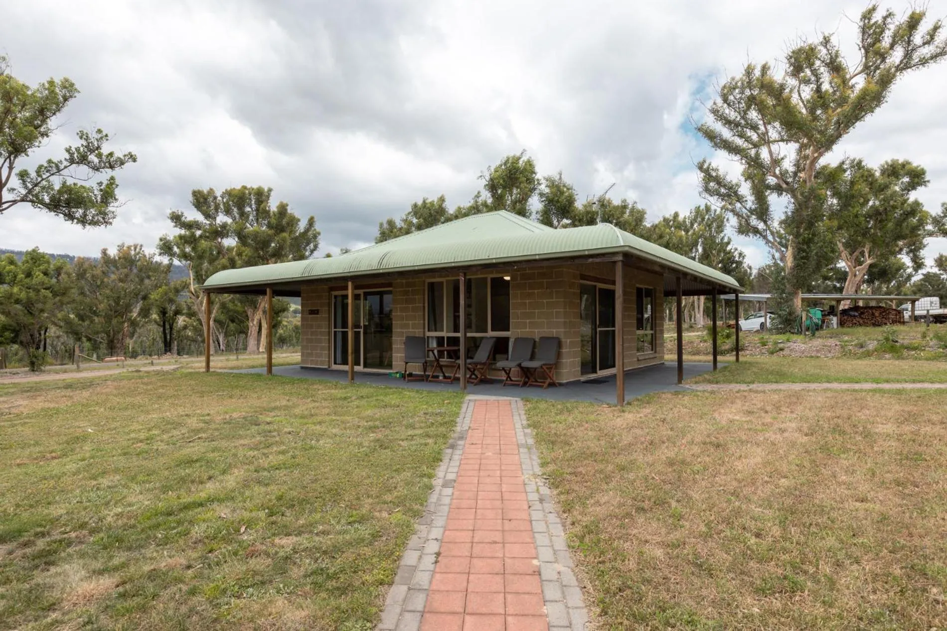 Facade/entrance in Banksia Park Cottages