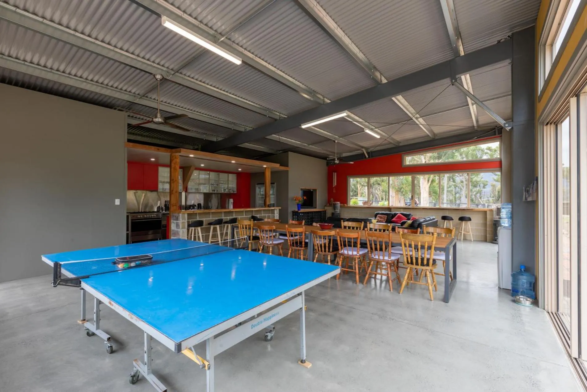 Communal lounge/ TV room in Banksia Park Cottages