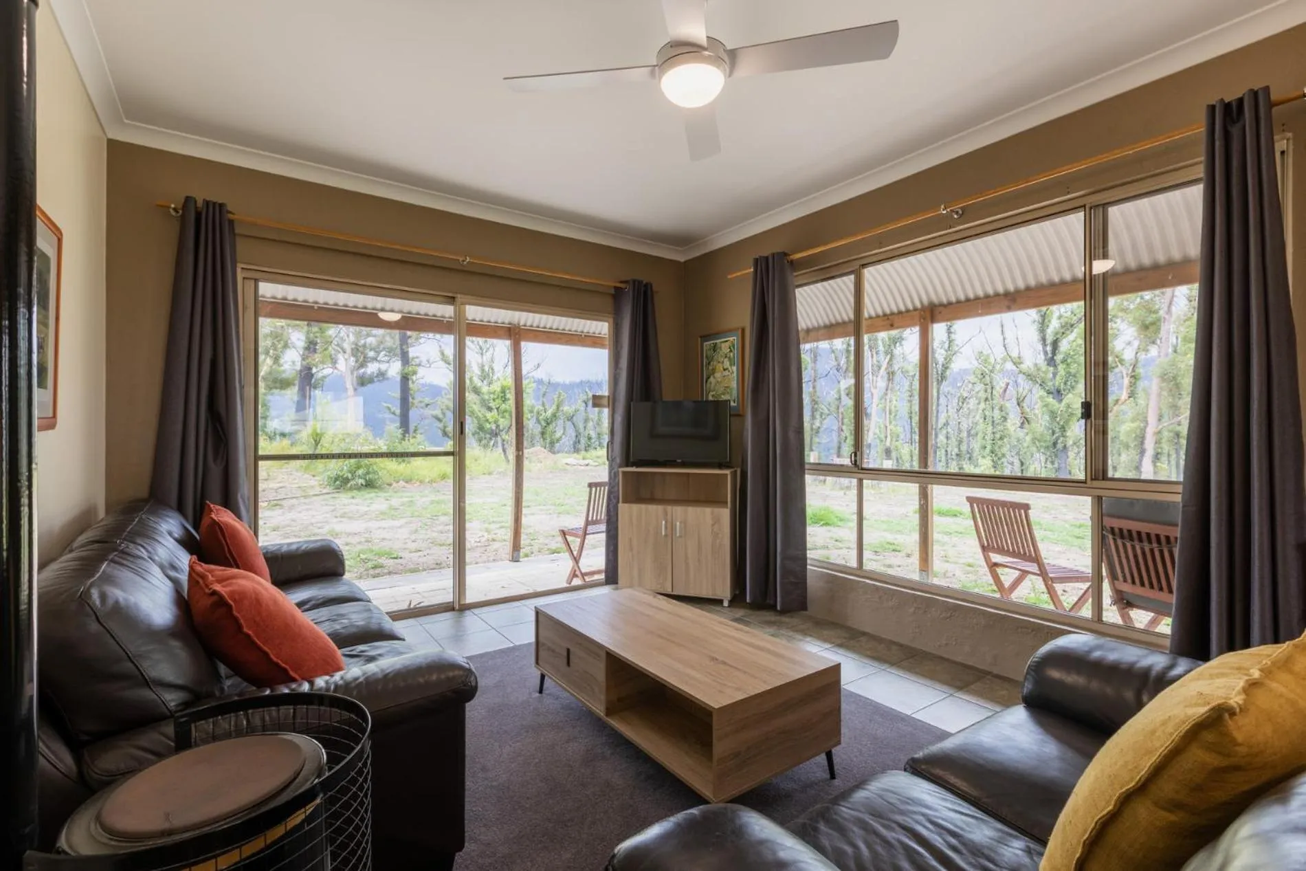 Living room in Banksia Park Cottages