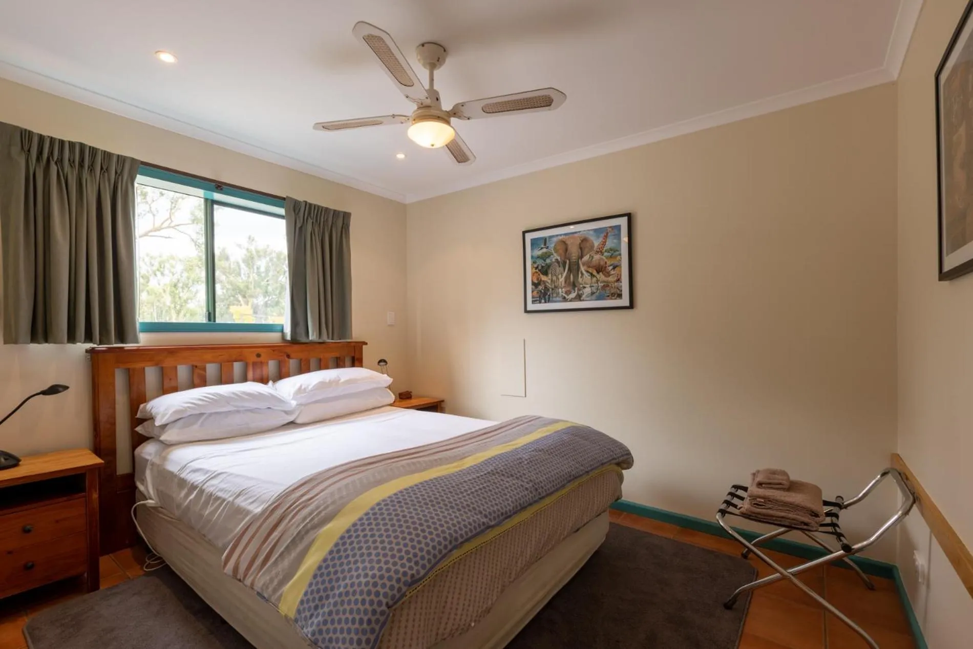 Bed in Banksia Park Cottages