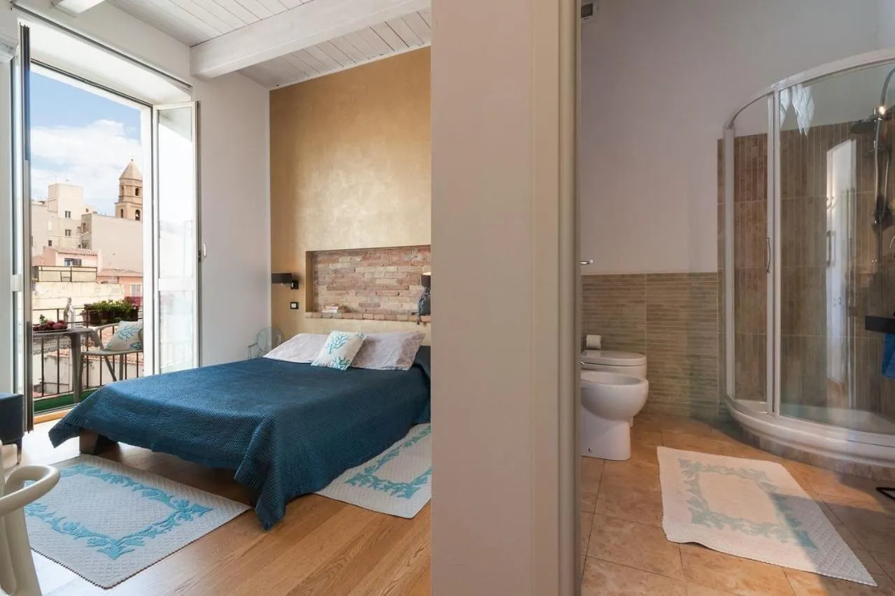 Photo of the whole room, Bed in Marina Di Castello