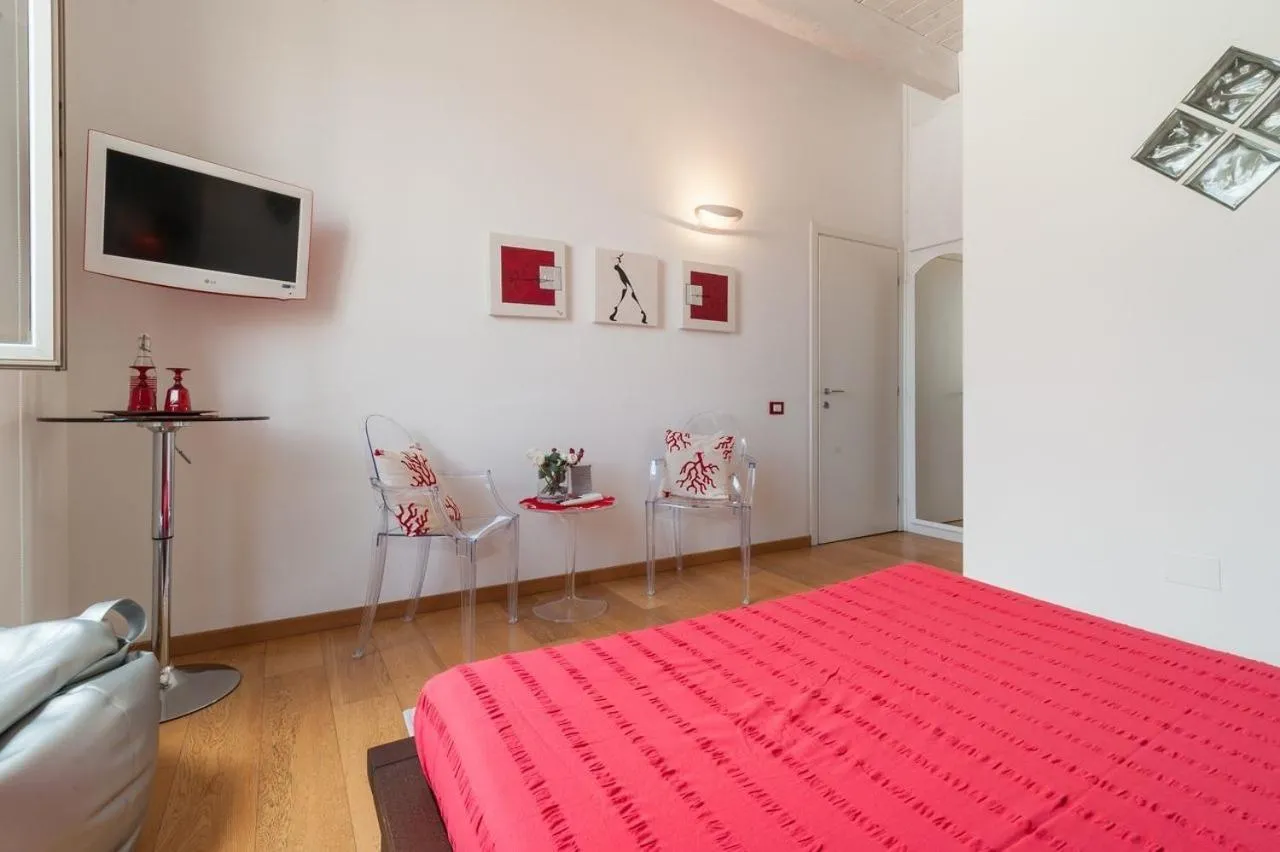 Photo of the whole room, Bed in Marina Di Castello