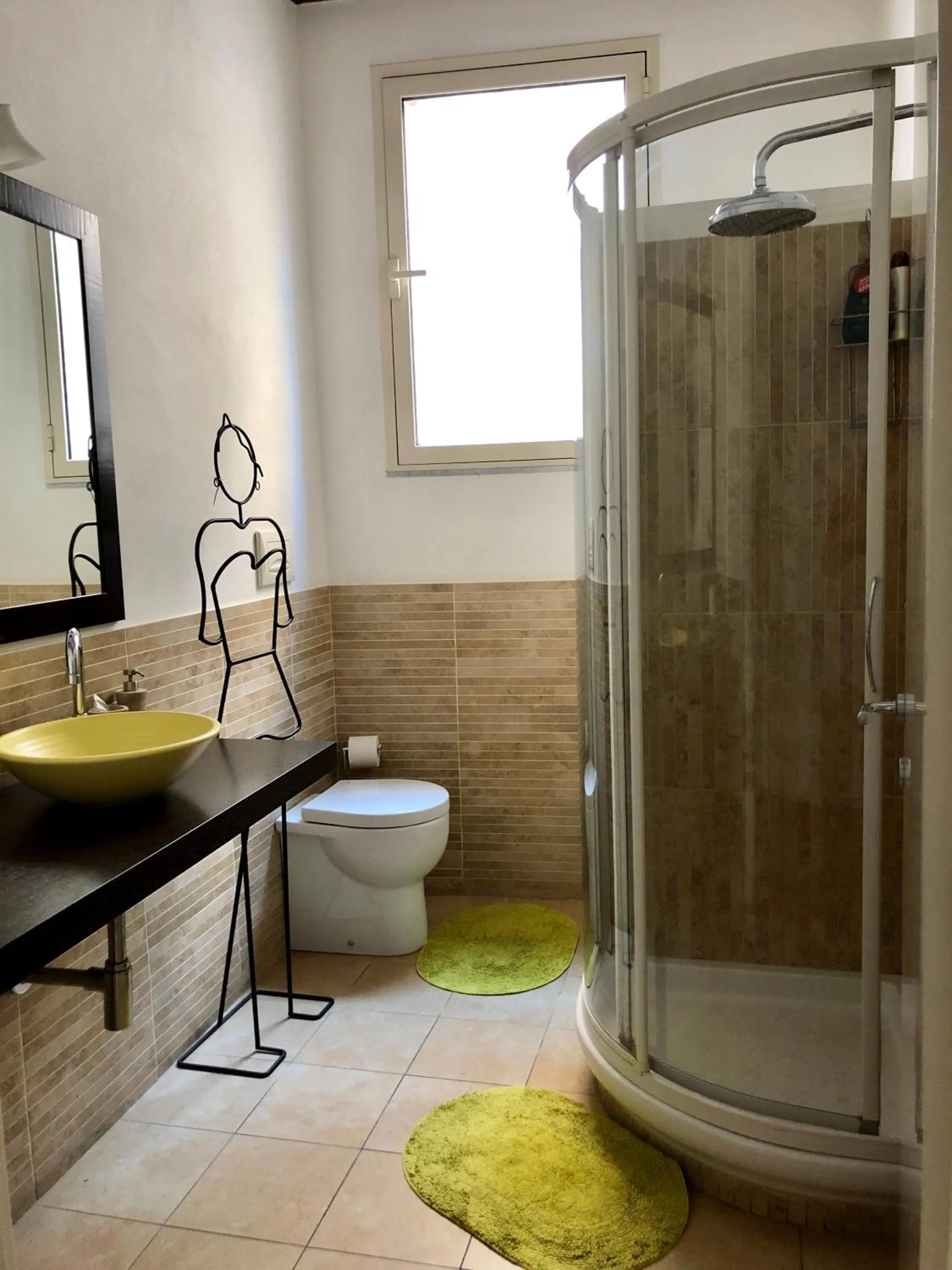 Shower in Marina Di Castello