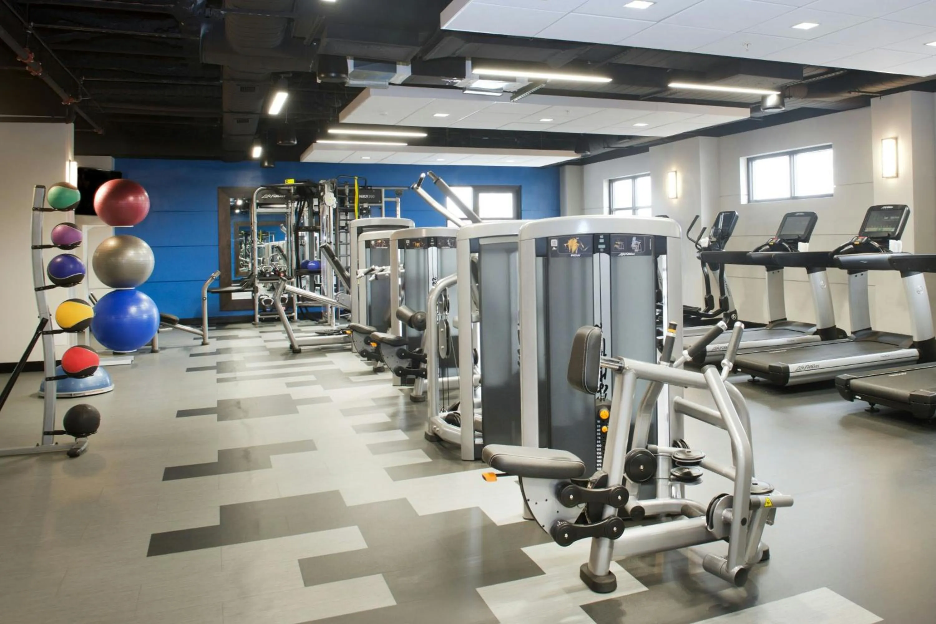 Fitness centre/facilities in Fairfax Marriott at Fair Oaks