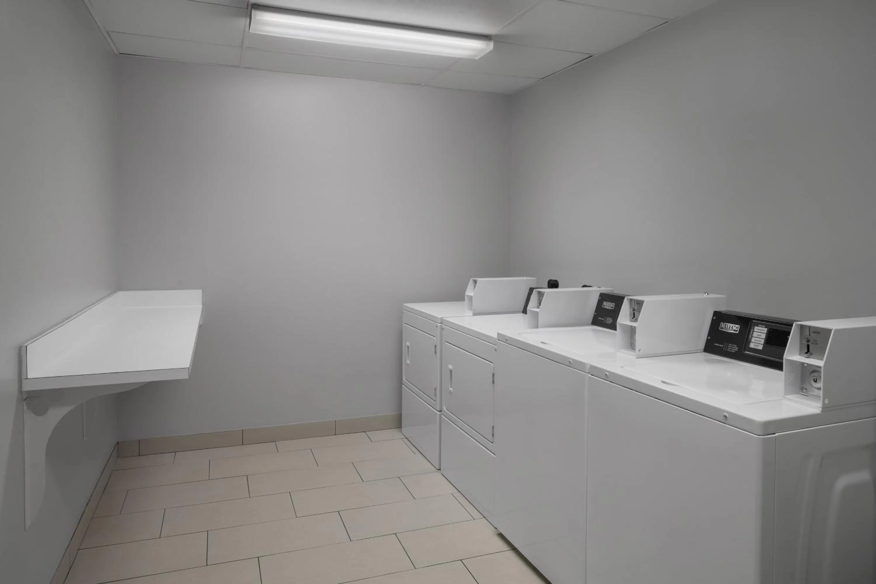 laundry in SpringHill Suites Houston Intercontinental Airport