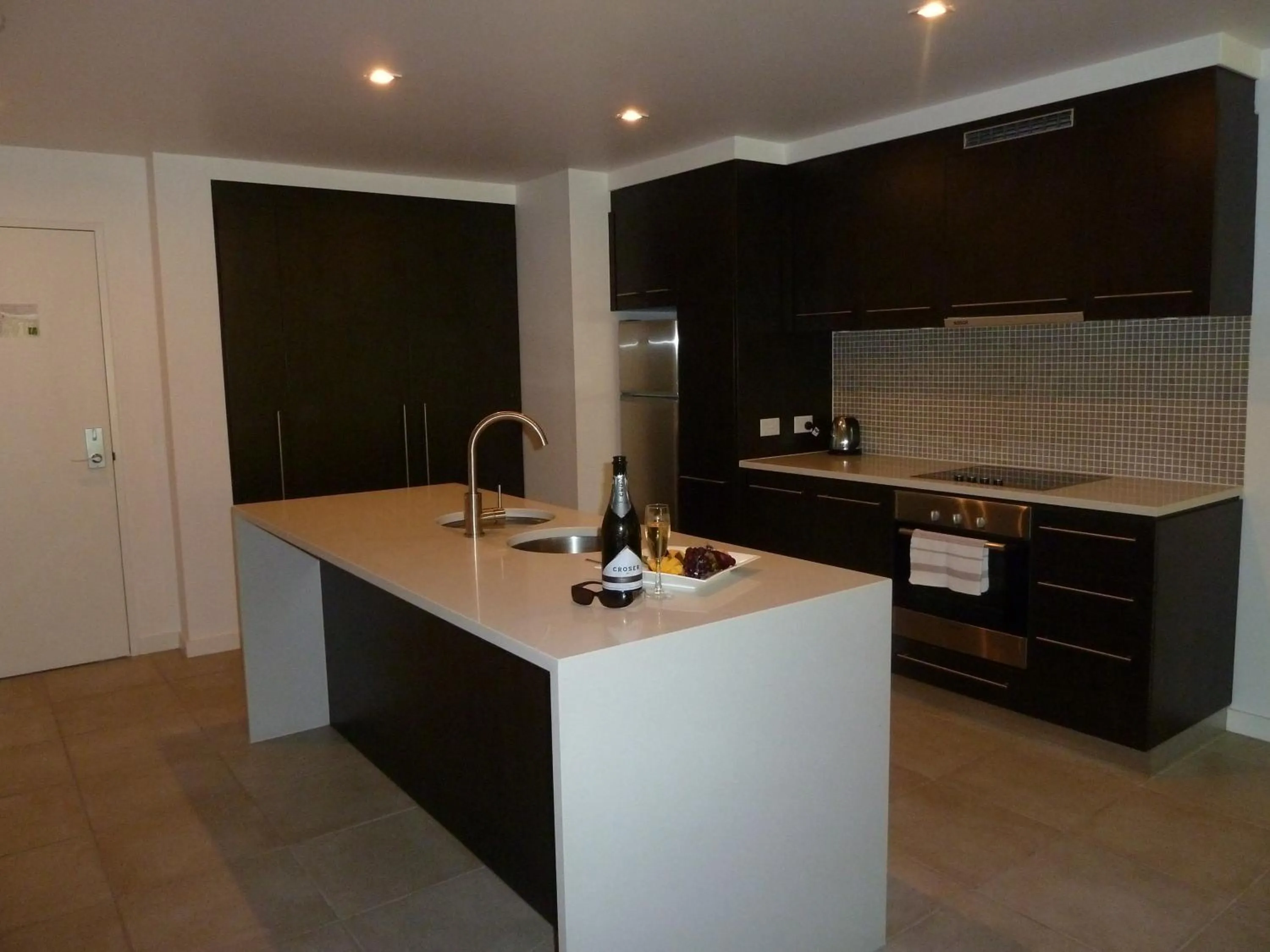 Coffee/tea facilities in Penthouse 239 at See Temple Port Douglas