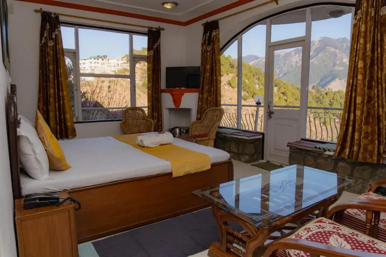 Bed in Hotel Victoriya Palace,Mcleod Ganj Bed in Hotel Victoriya Palace,Mcleod Ganj