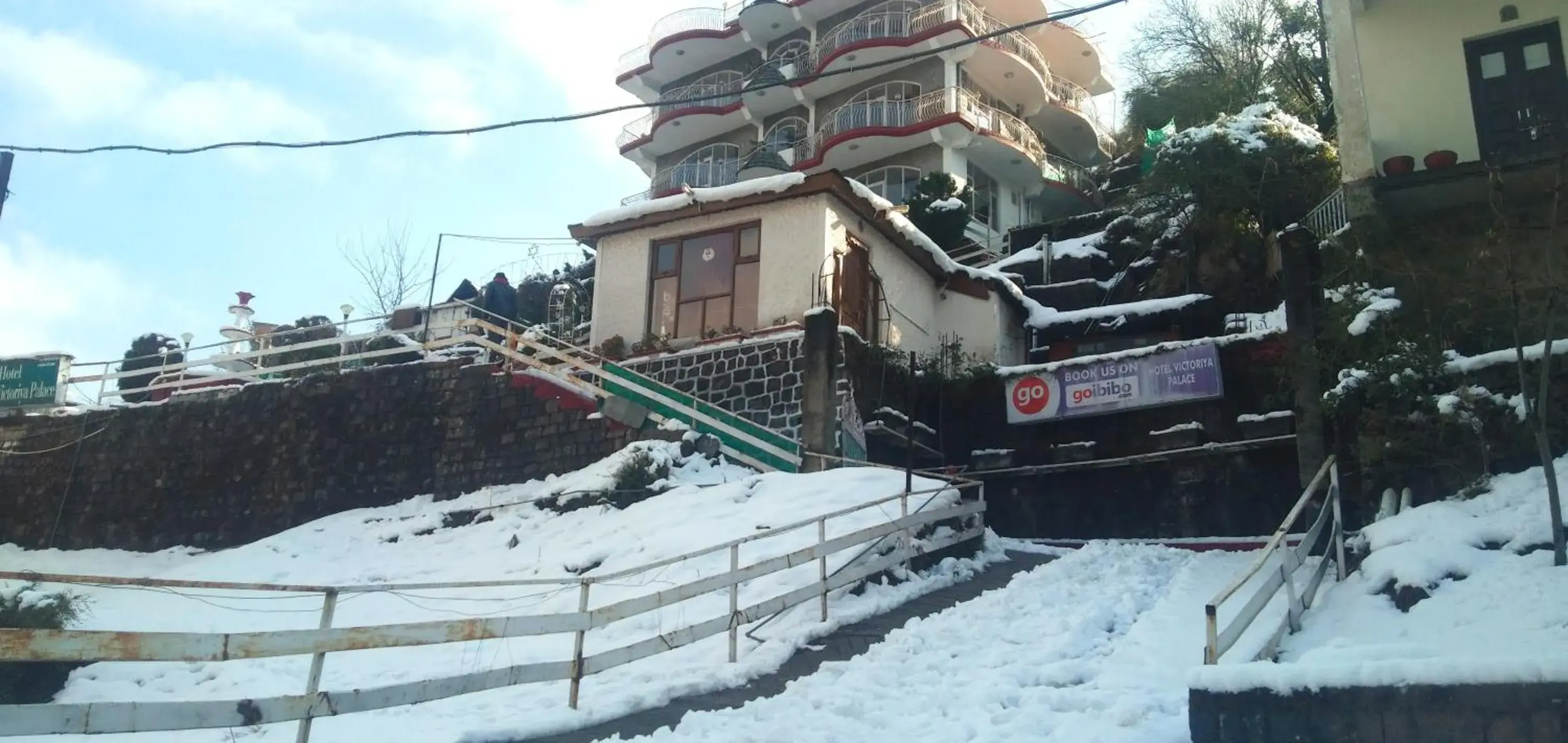 Property building in Hotel Victoriya Palace,Mcleod Ganj Property building in Hotel Victoriya Palace,Mcleod Ganj