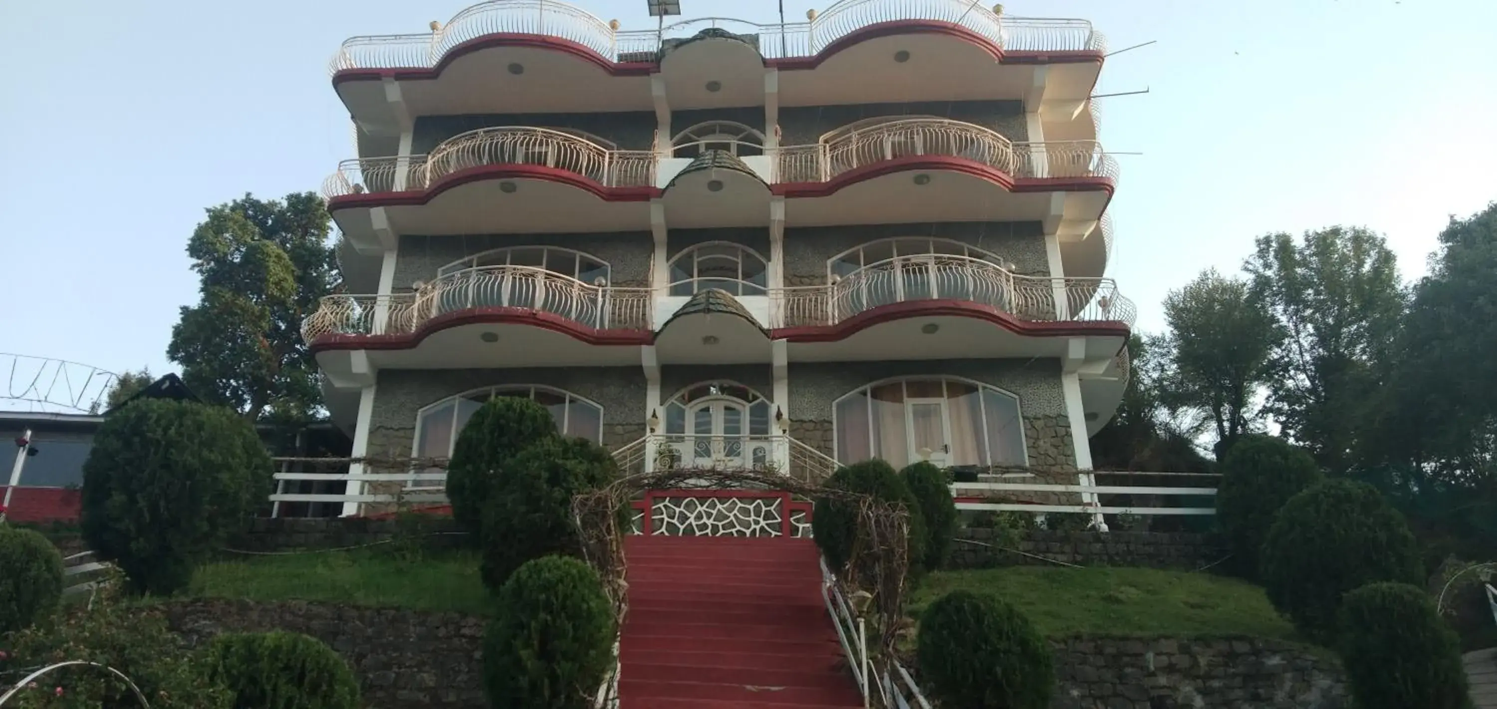 Property building in Hotel Victoriya Palace,Mcleod Ganj Property building in Hotel Victoriya Palace,Mcleod Ganj