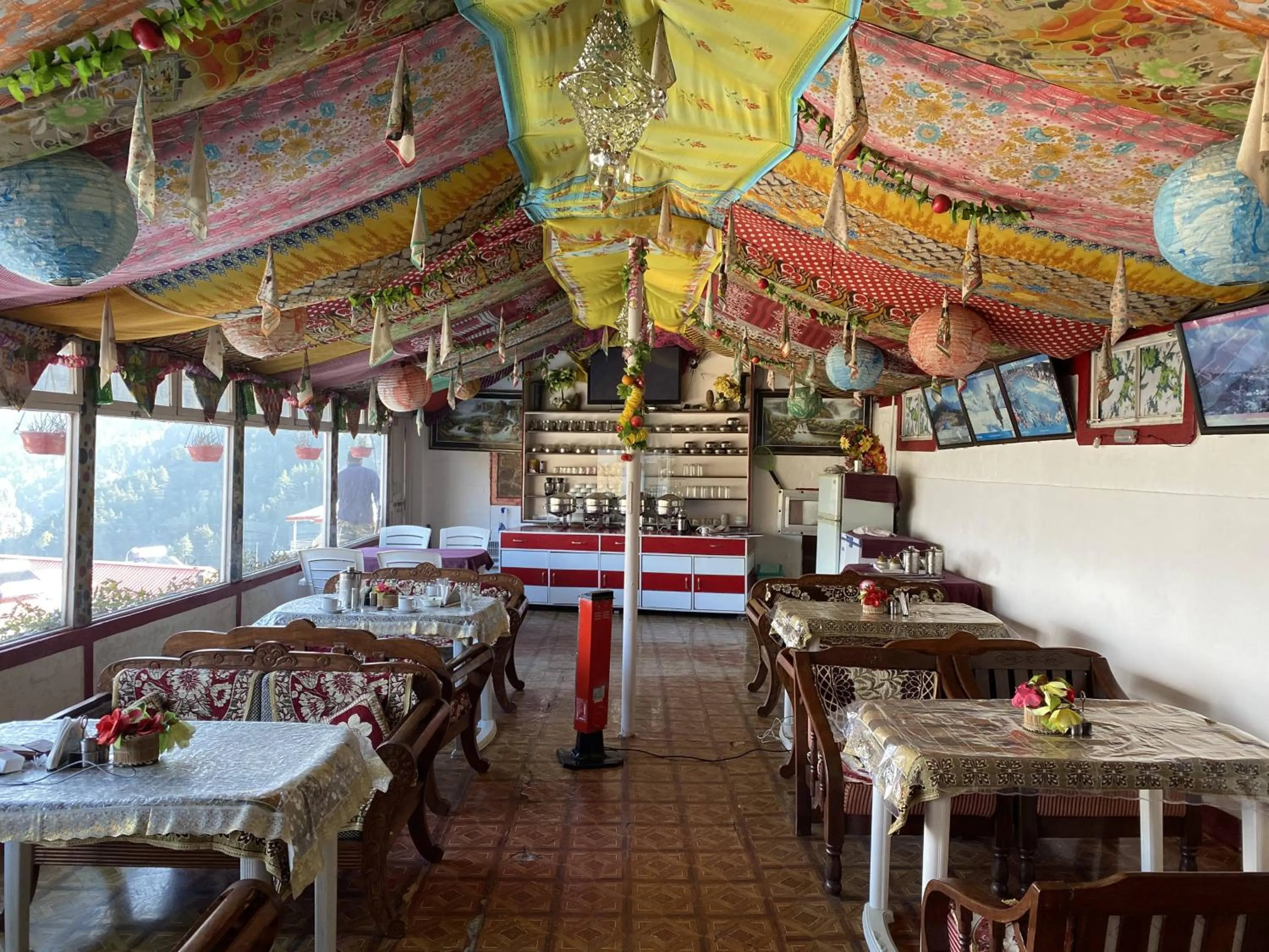 Restaurant/places to eat in Hotel Victoriya Palace,Mcleod Ganj