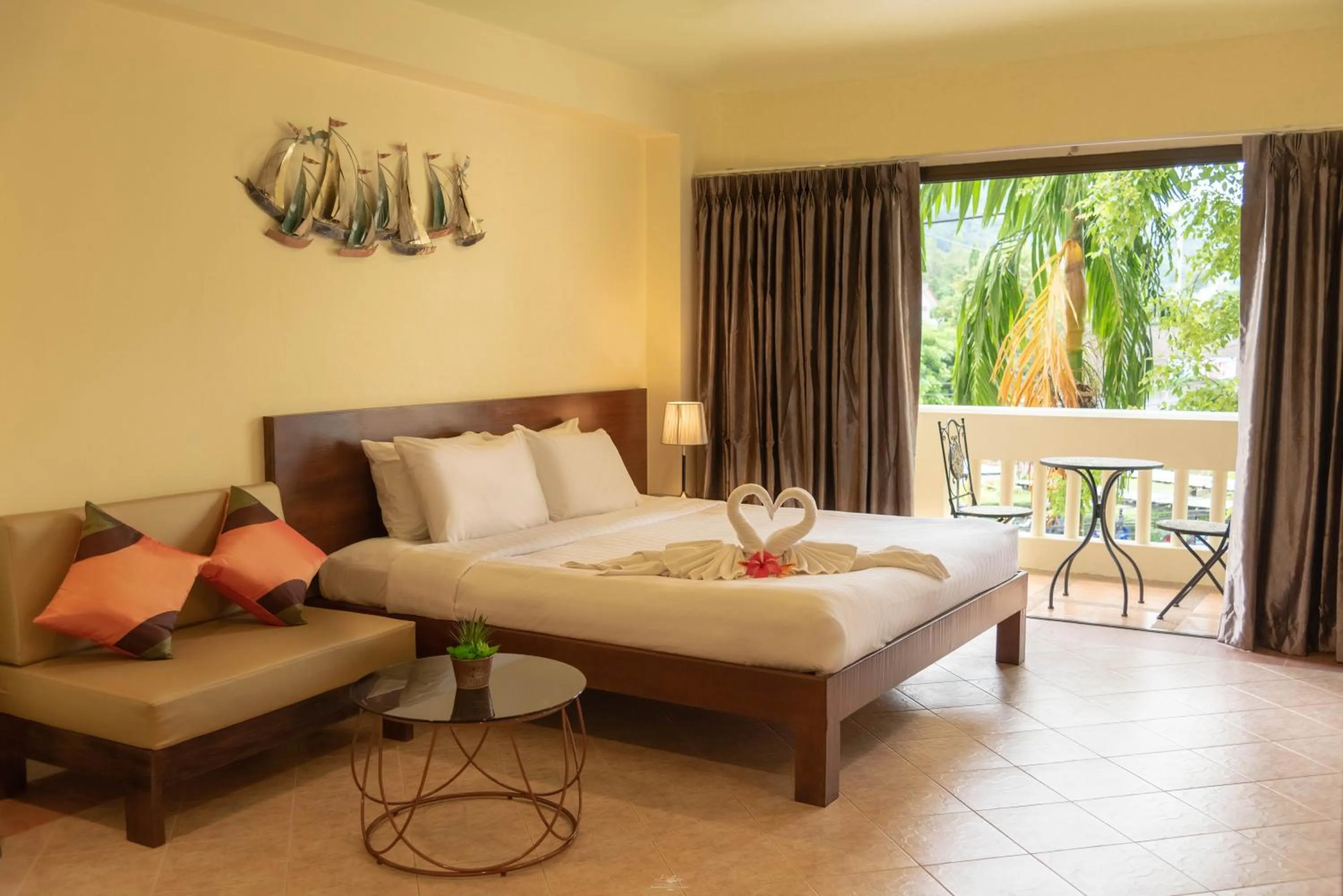 Bed in Park 38 Hotel - SHA Plus