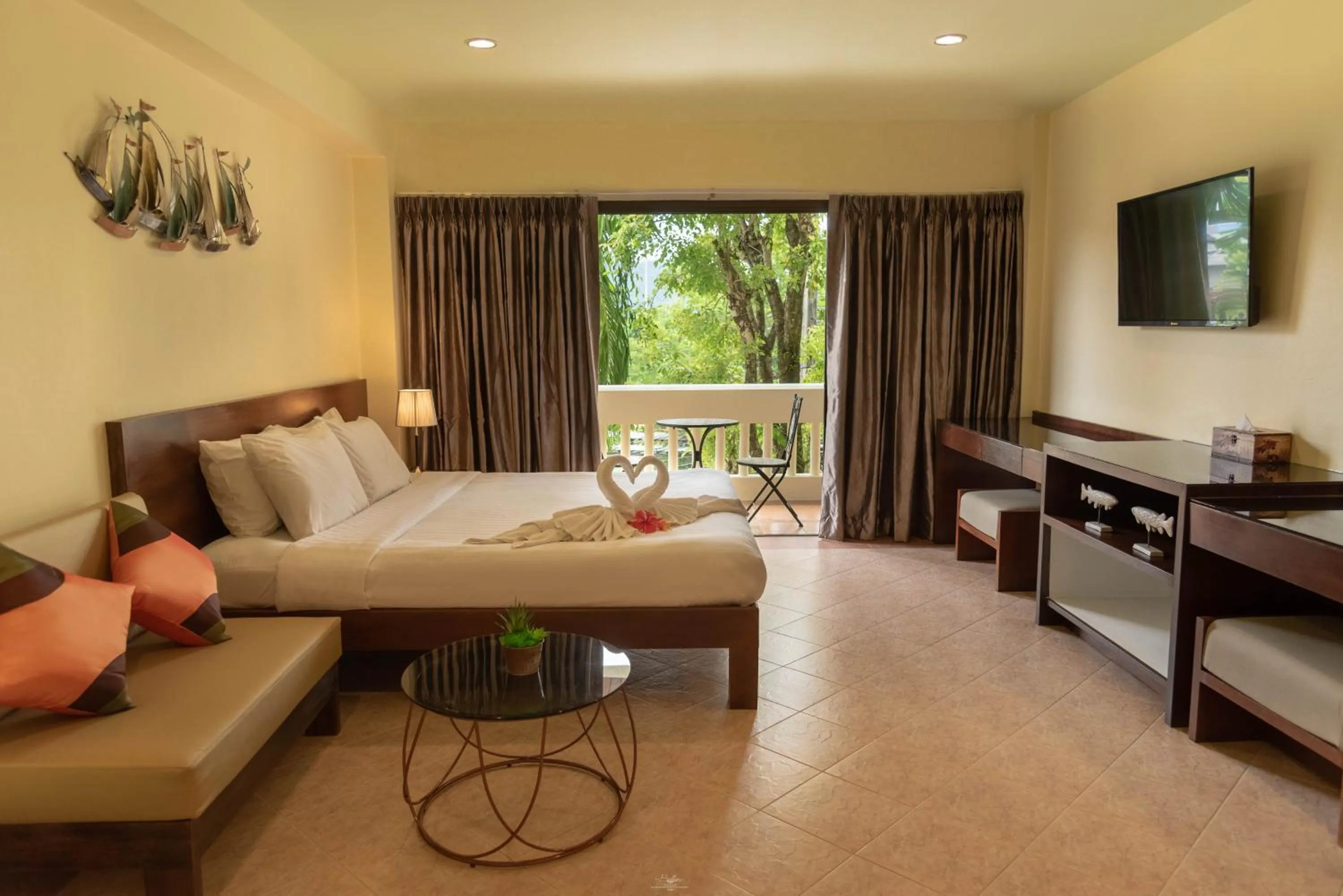 Photo of the whole room in Park 38 Hotel - SHA Plus