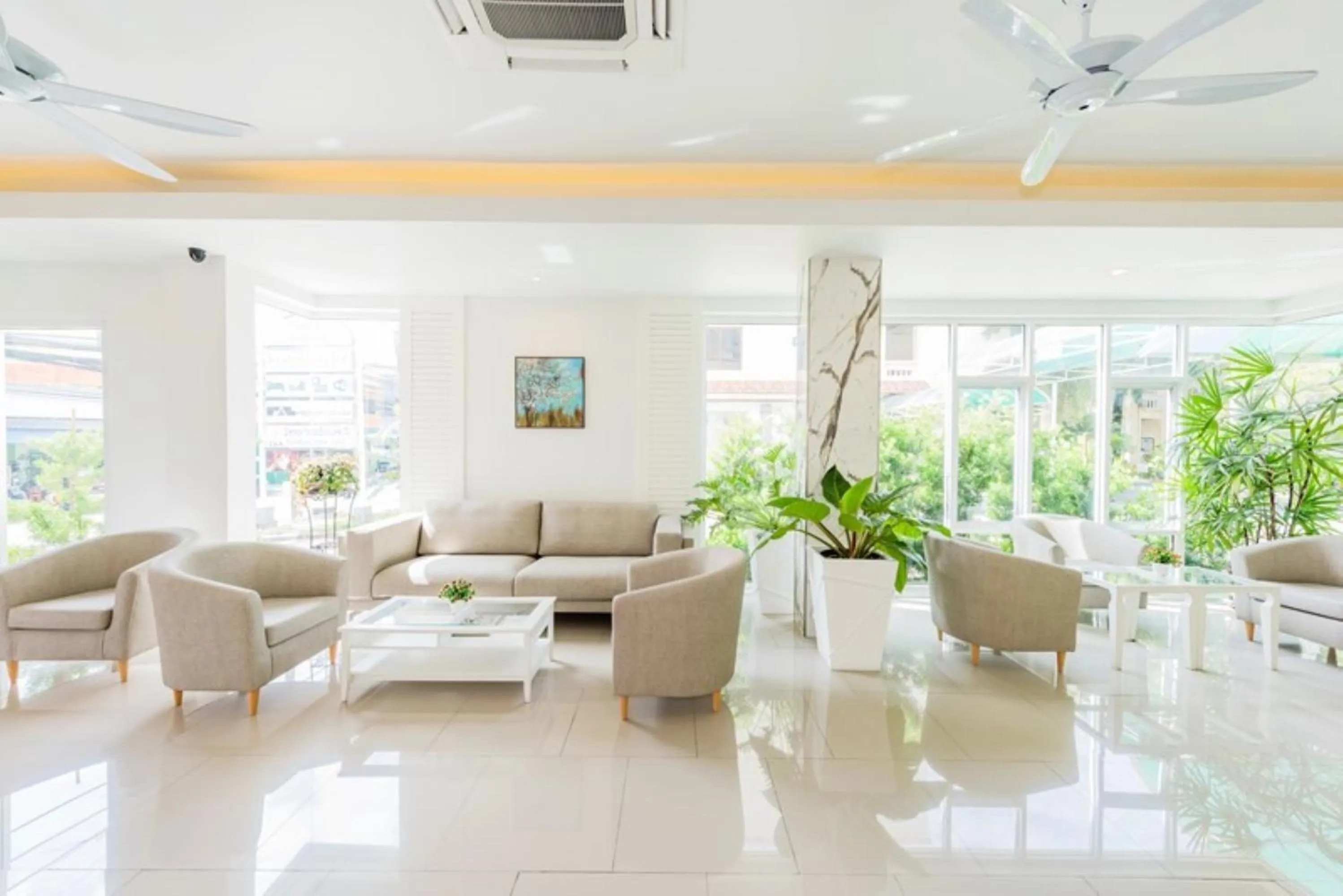 Lobby or reception in Park 38 Hotel - SHA Plus