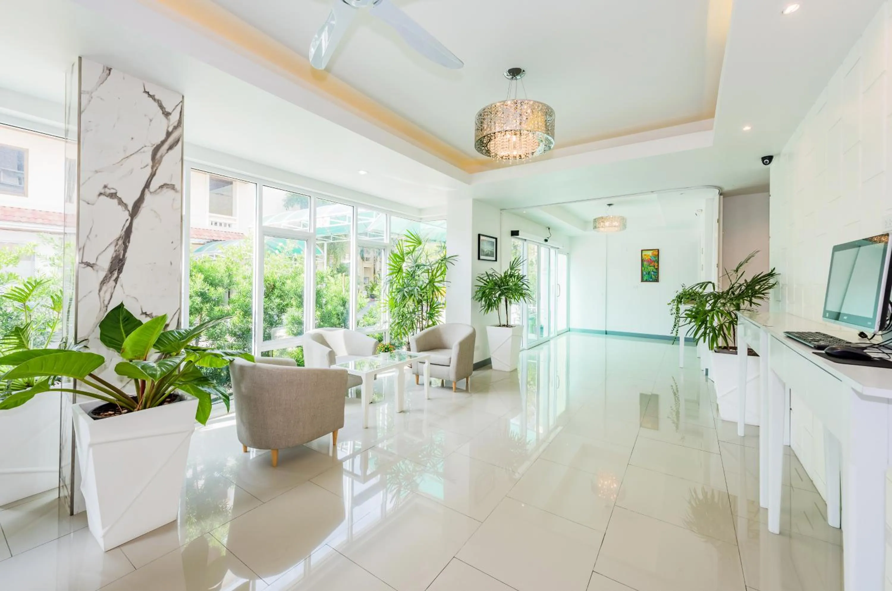 Lobby or reception in Park 38 Hotel - SHA Plus