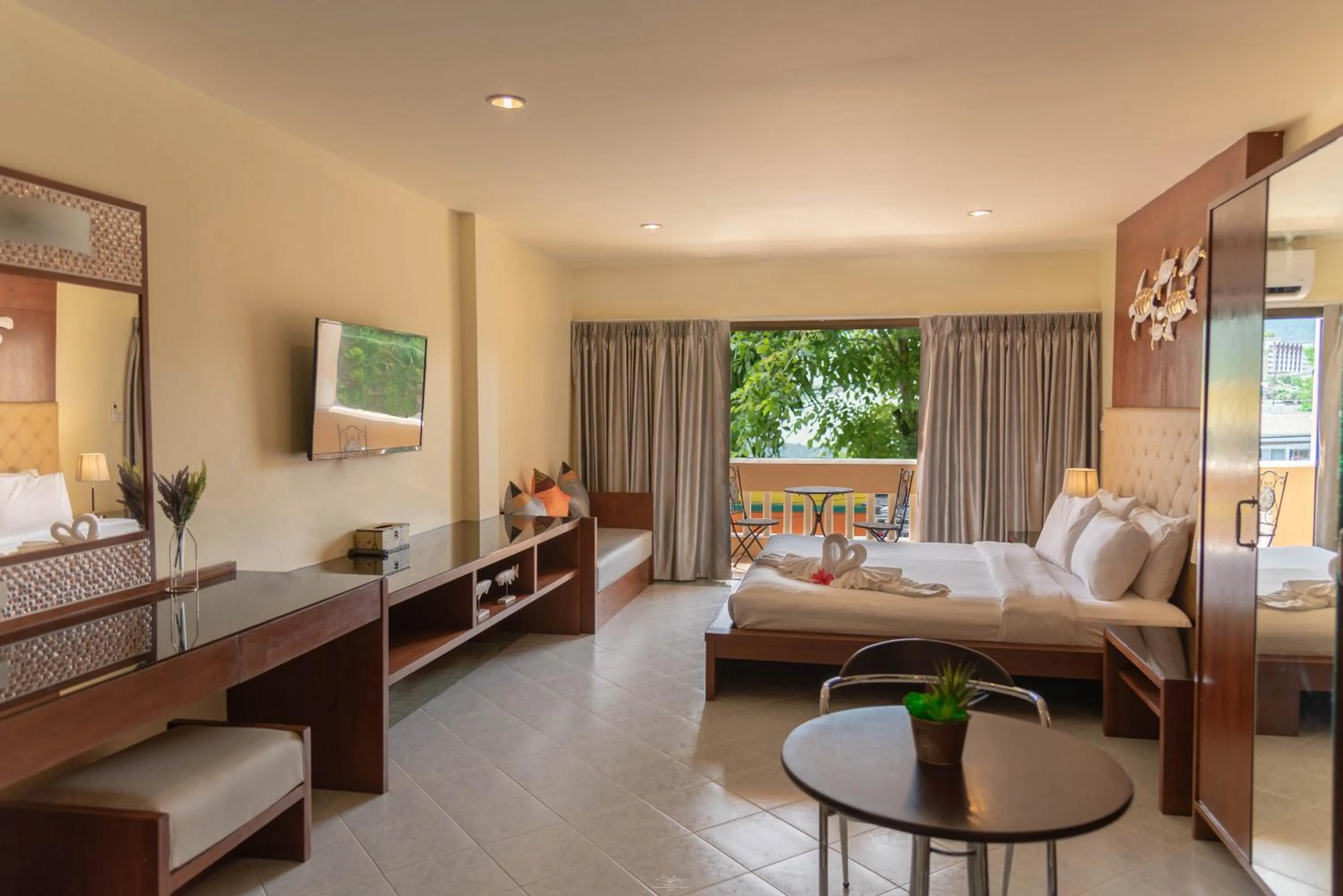 Living room, Bed in Park 38 Hotel - SHA Plus