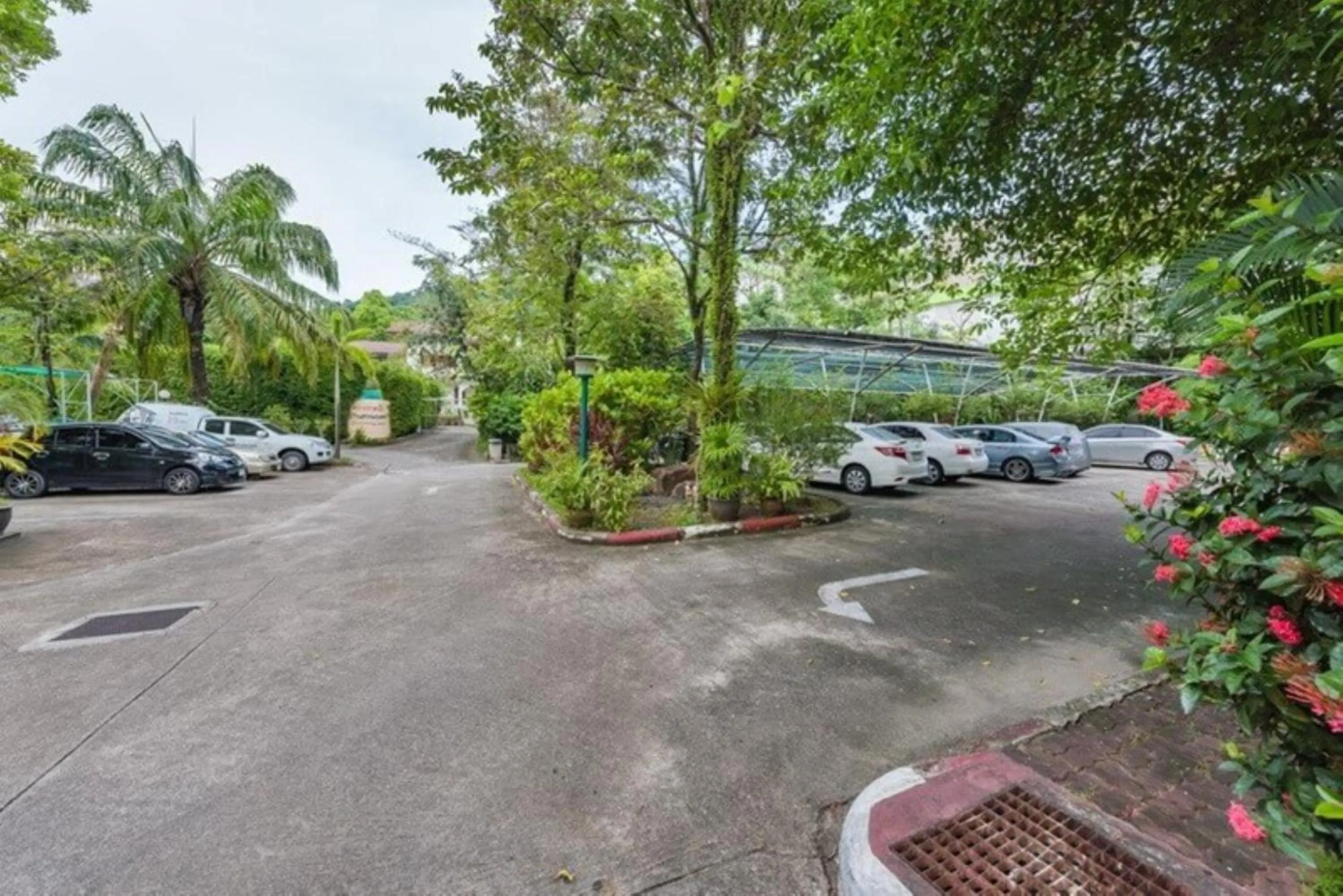 Parking in Park 38 Hotel - SHA Plus