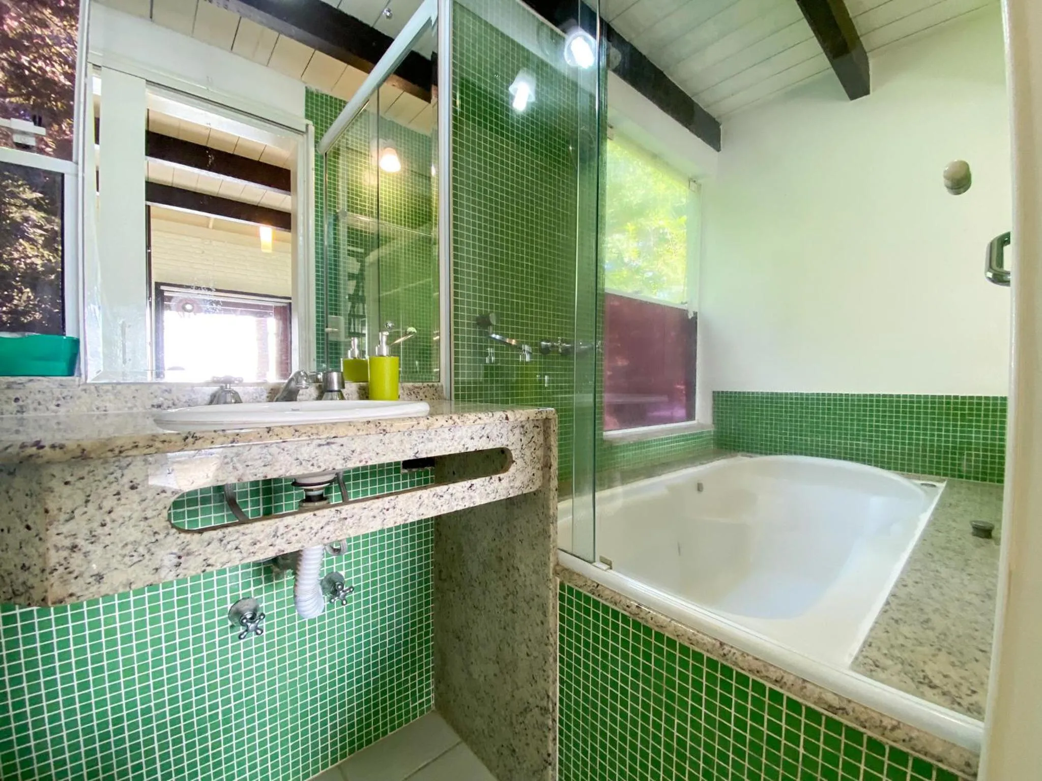 Shower in Pousada Palmeiras