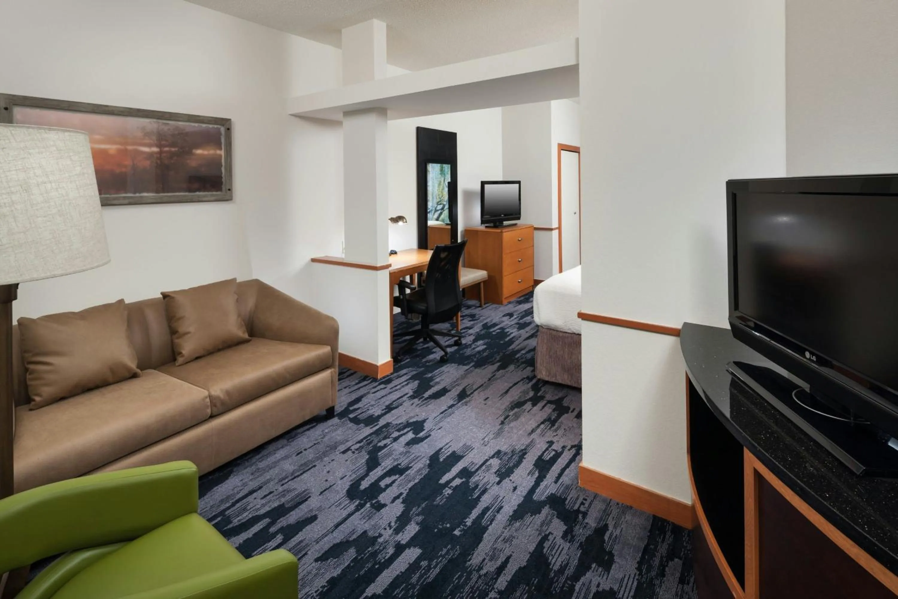 Living room in Fairfield Inn & Suites Wilmington Wrightsville Beach