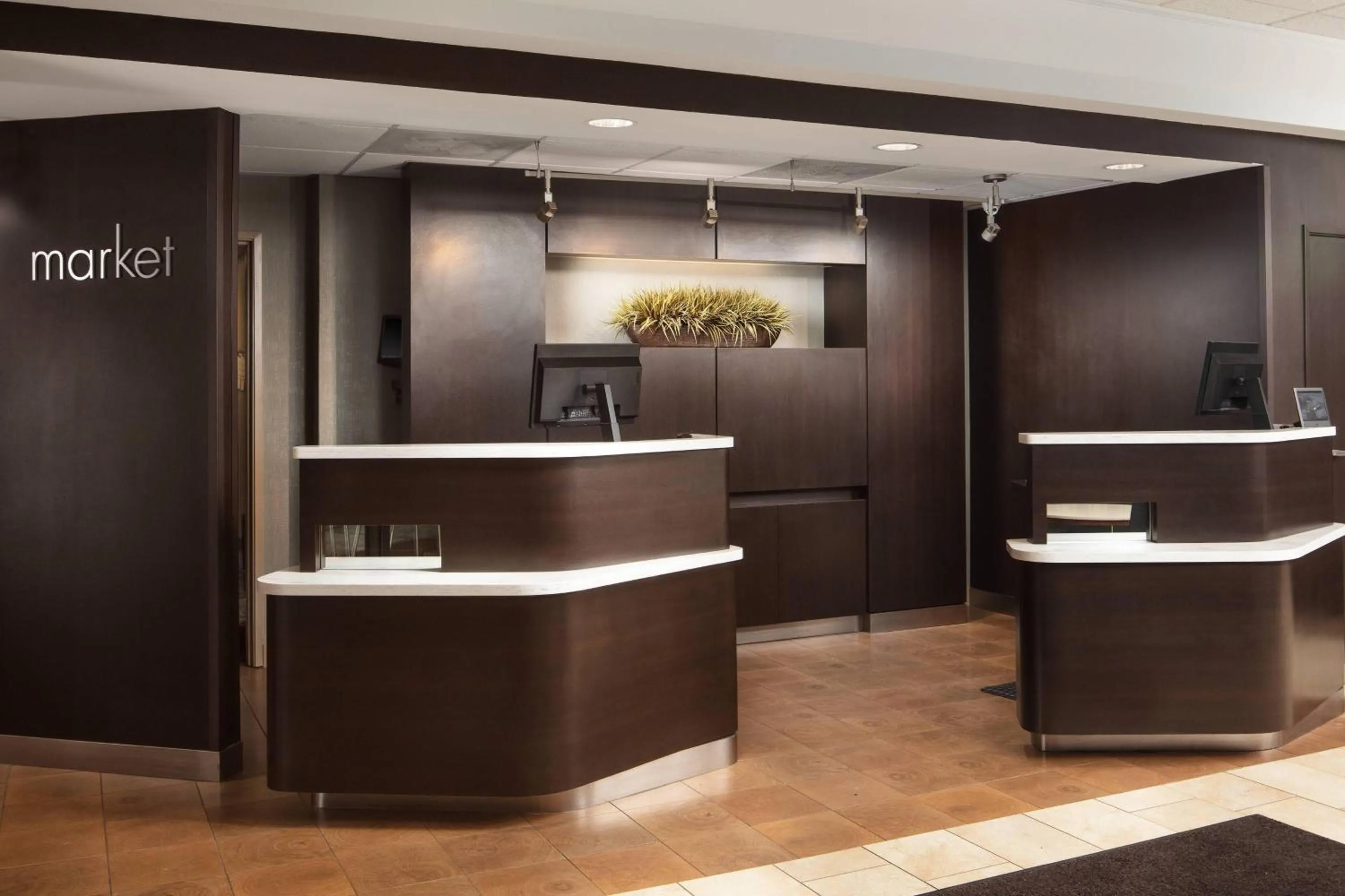 Lobby or reception in Courtyard Indianapolis at the Capitol