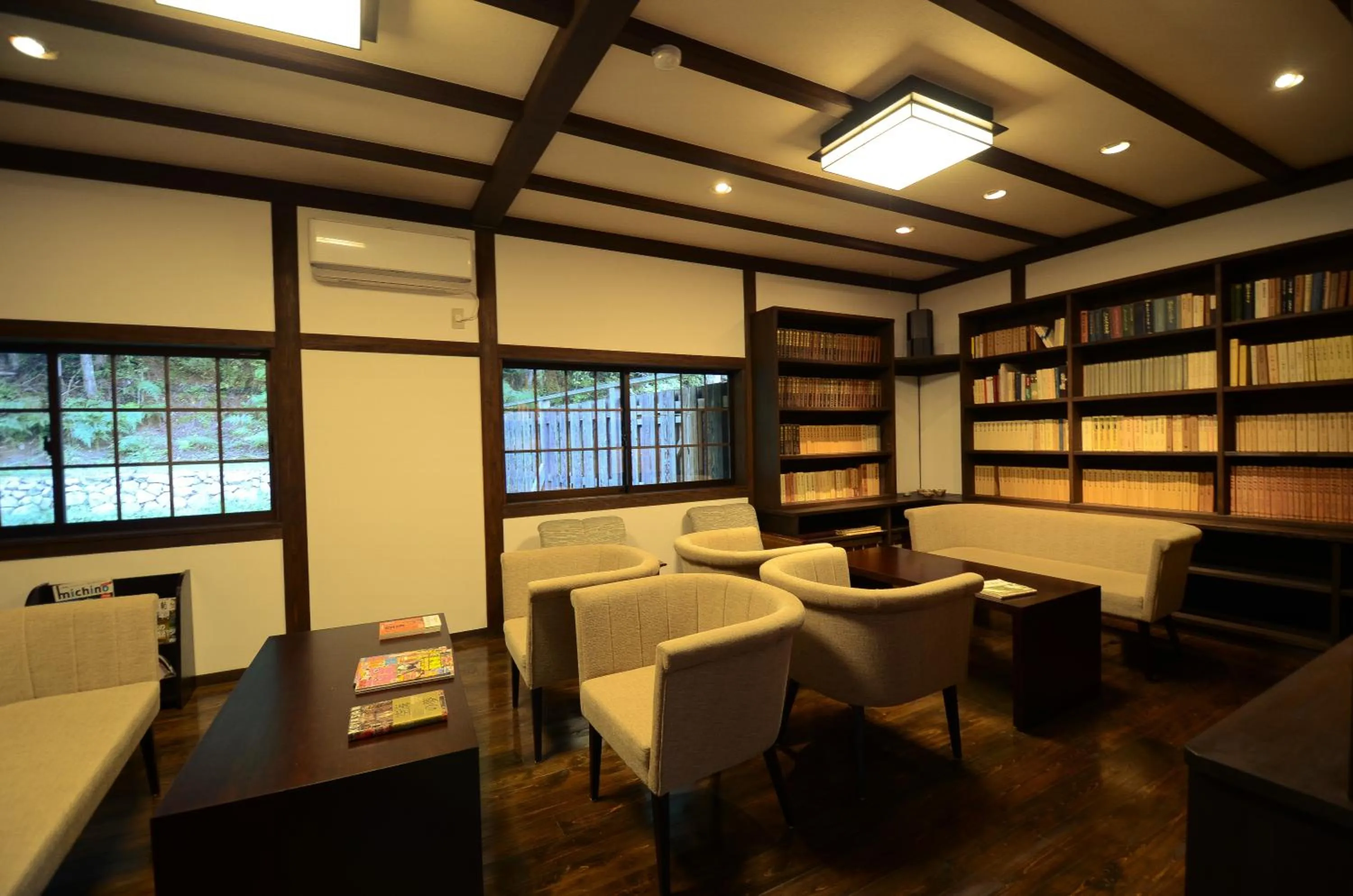 Library in 高野山 宿坊 不動院 -Koyasan Shukubo Fudoin-