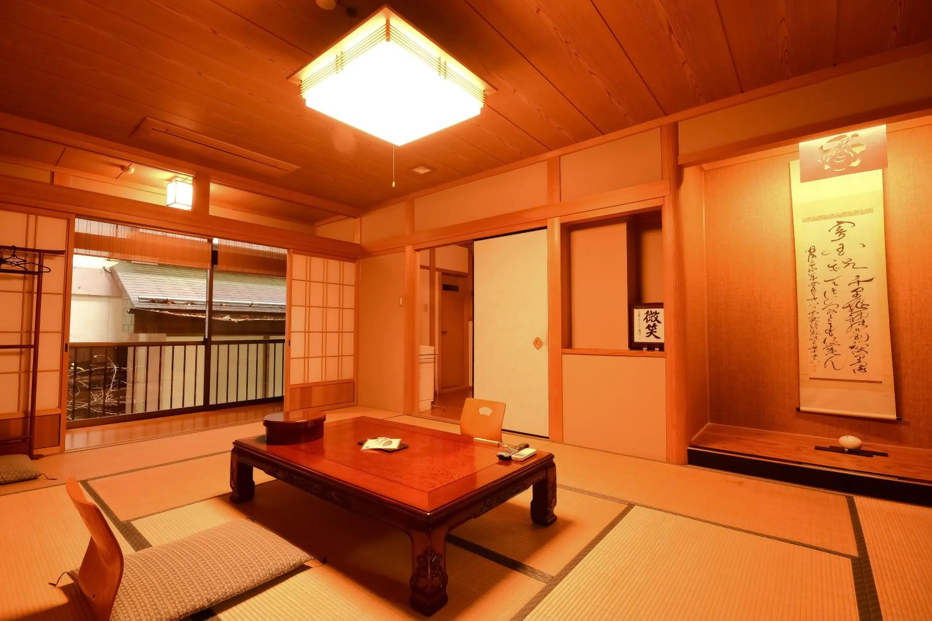 Photo of the whole room in 高野山 宿坊 不動院 -Koyasan Shukubo Fudoin-