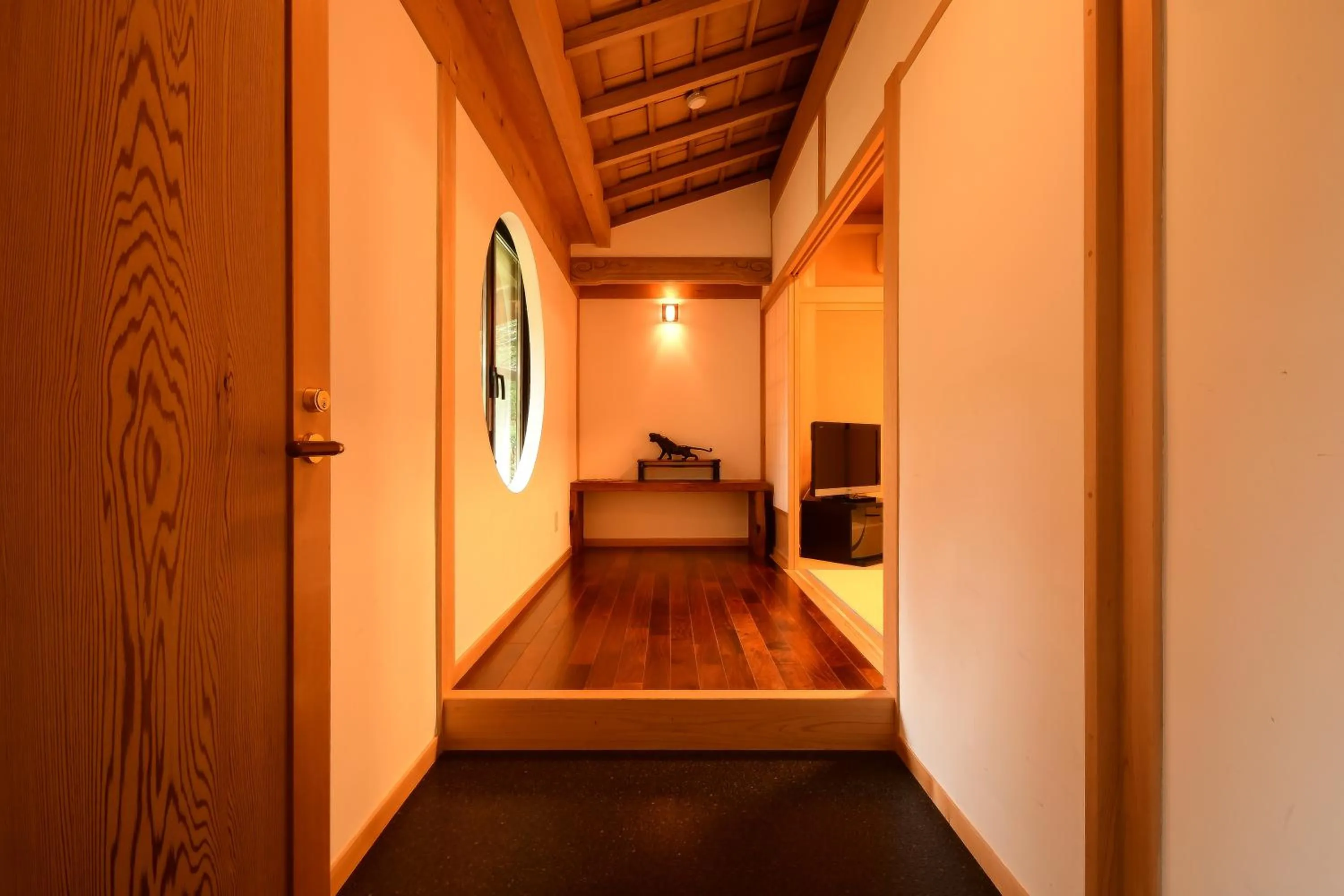 Photo of the whole room in 高野山 宿坊 不動院 -Koyasan Shukubo Fudoin-