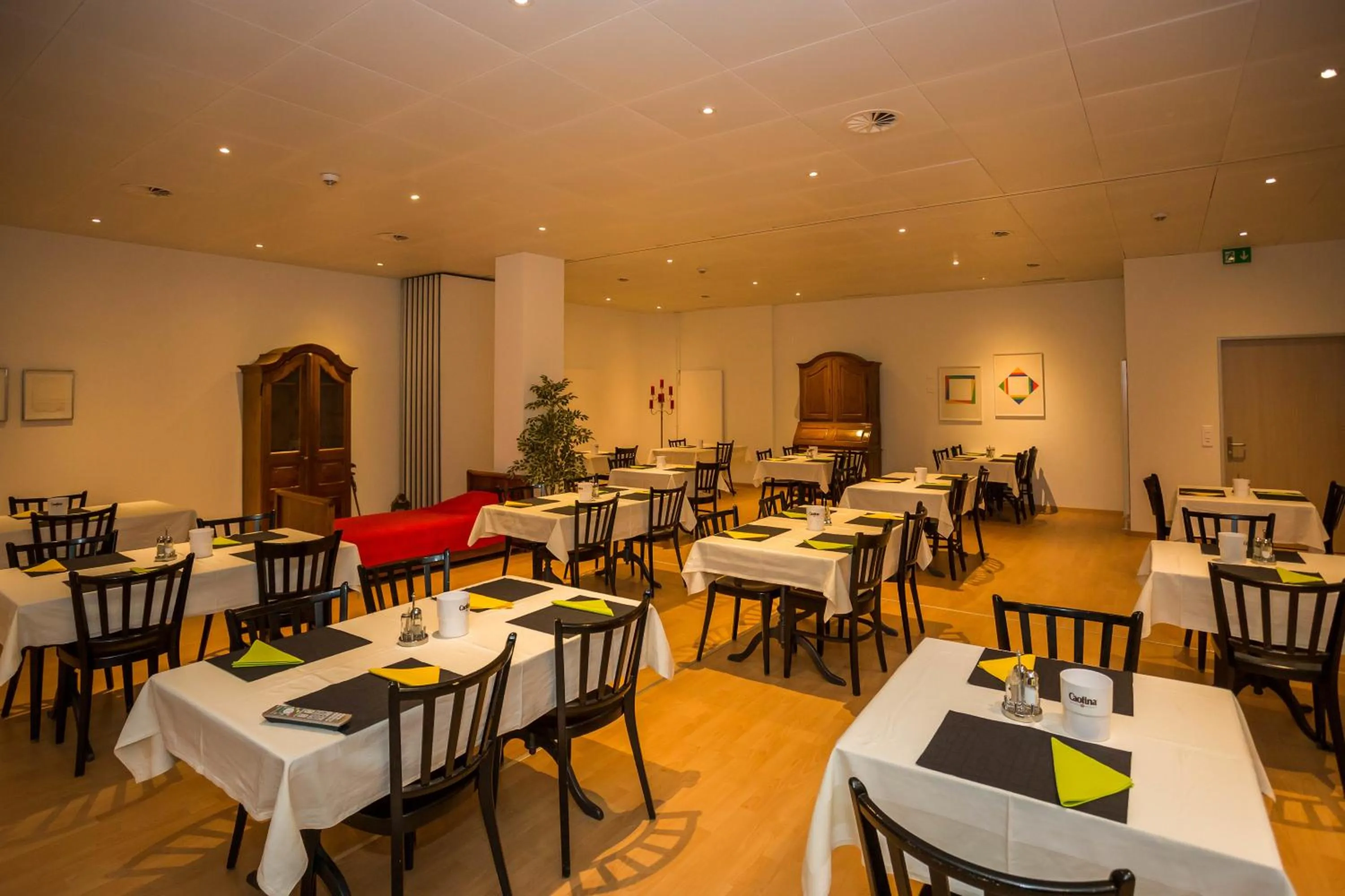 Food and drinks in Hotel Höri Inn